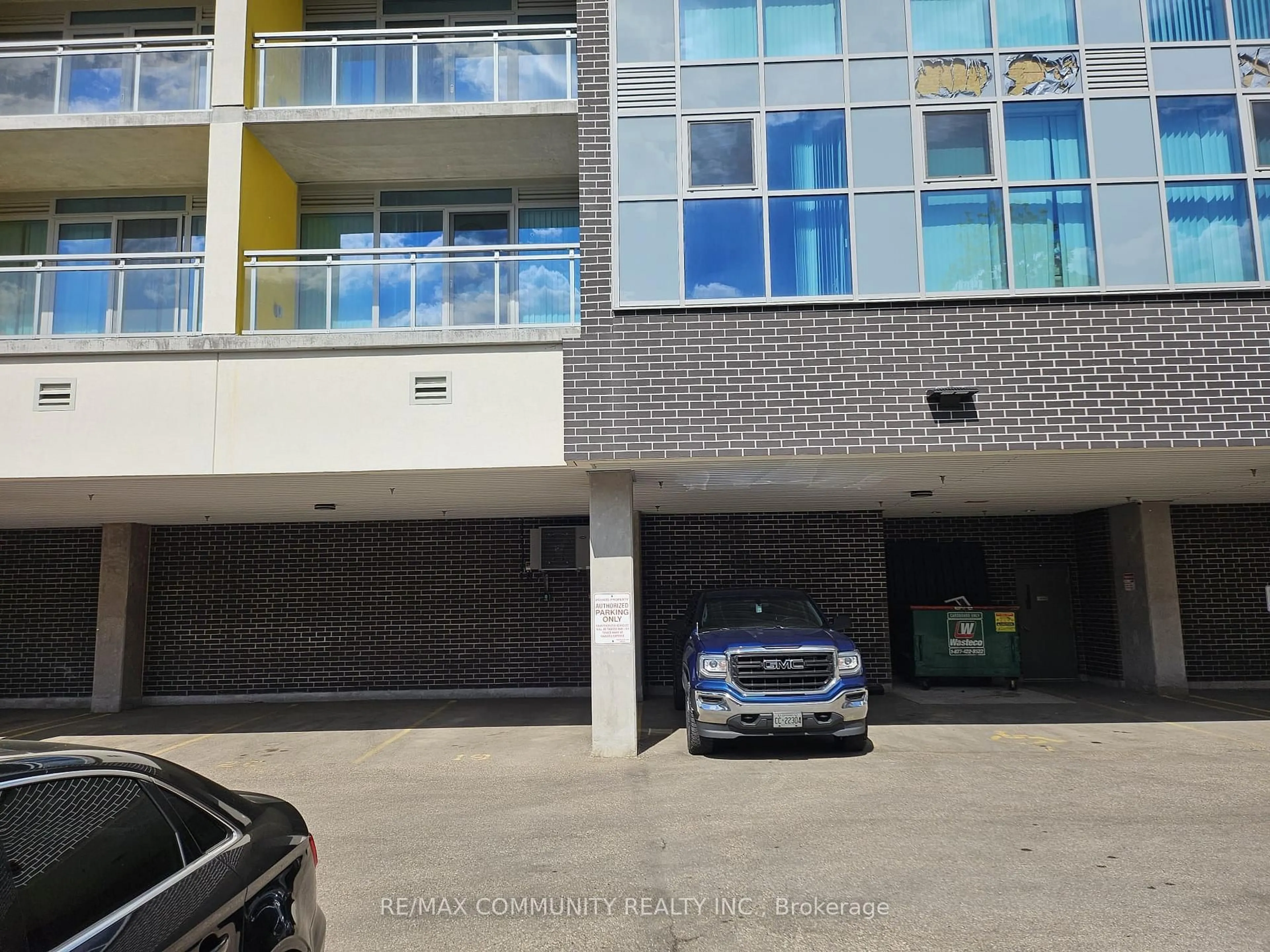Unknown for 257 Hemlock St, Waterloo Ontario N2L 0K2