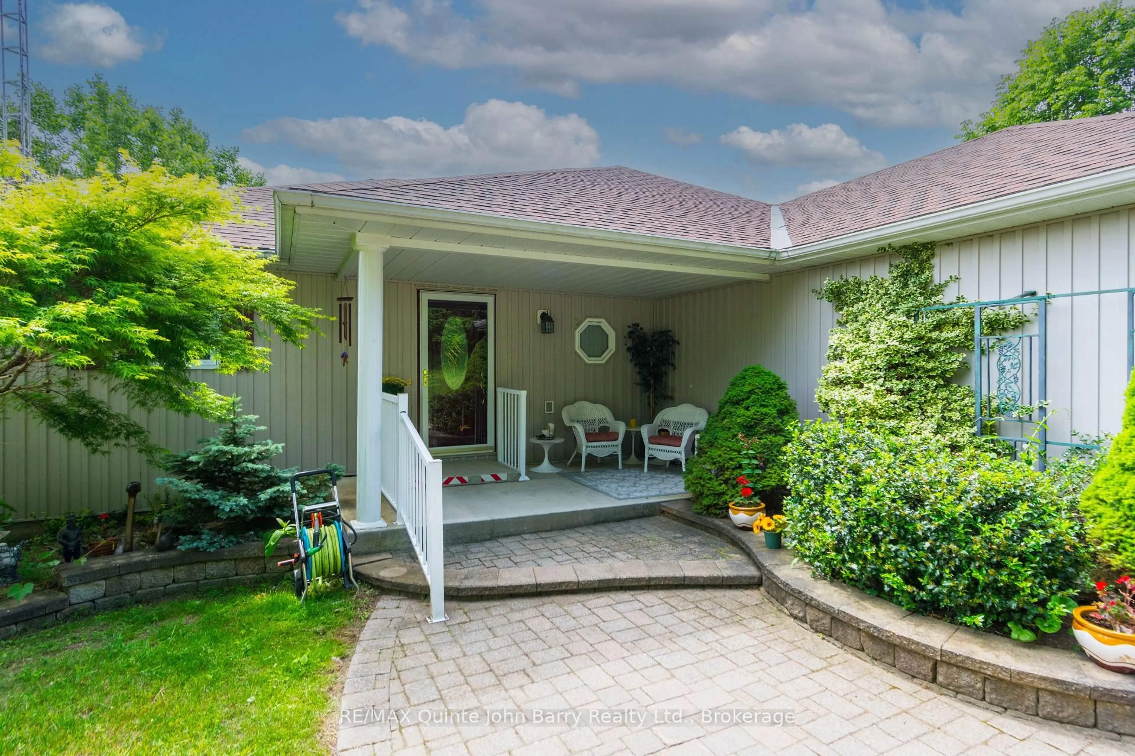 Patio, street for 342 Christiani Rd, Brighton Ontario K0K 1H0