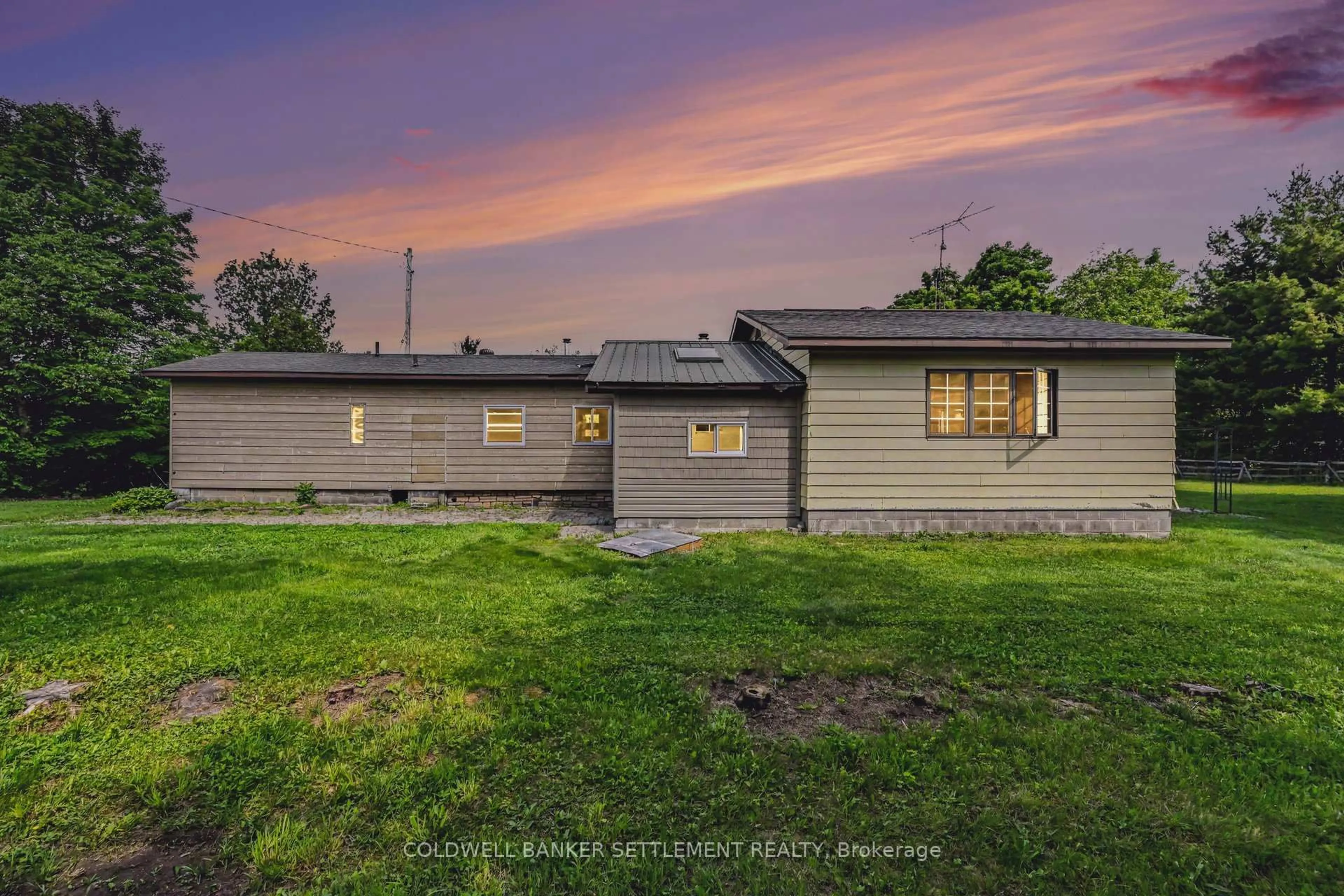 A pic from outside/outdoor area/front of a property/back of a property/a pic from drone, building for 2394 Scotch Line Rd, Perth Ontario K7H 3C5