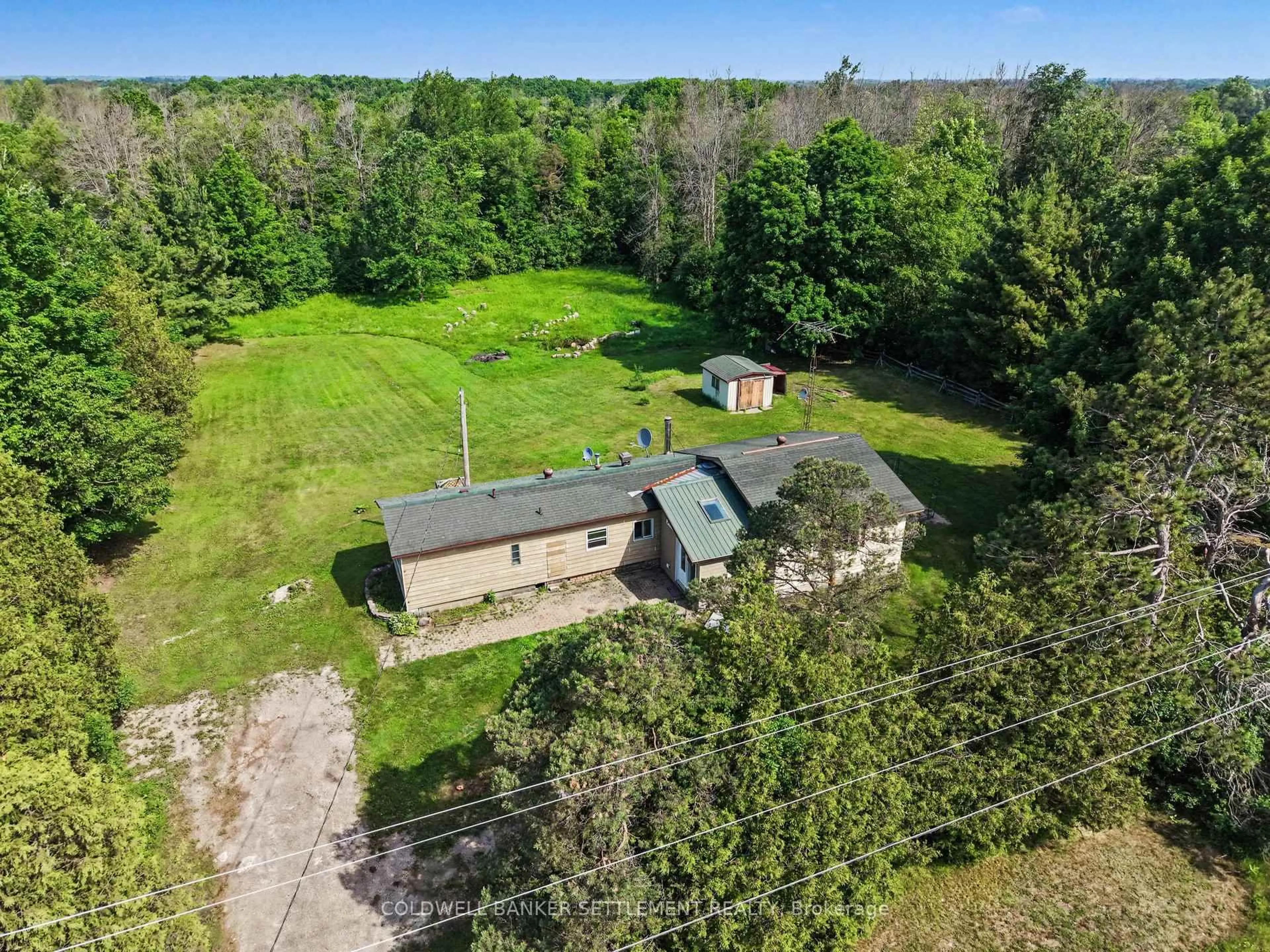 A pic from outside/outdoor area/front of a property/back of a property/a pic from drone, building for 2394 Scotch Line Rd, Perth Ontario K7H 3C5