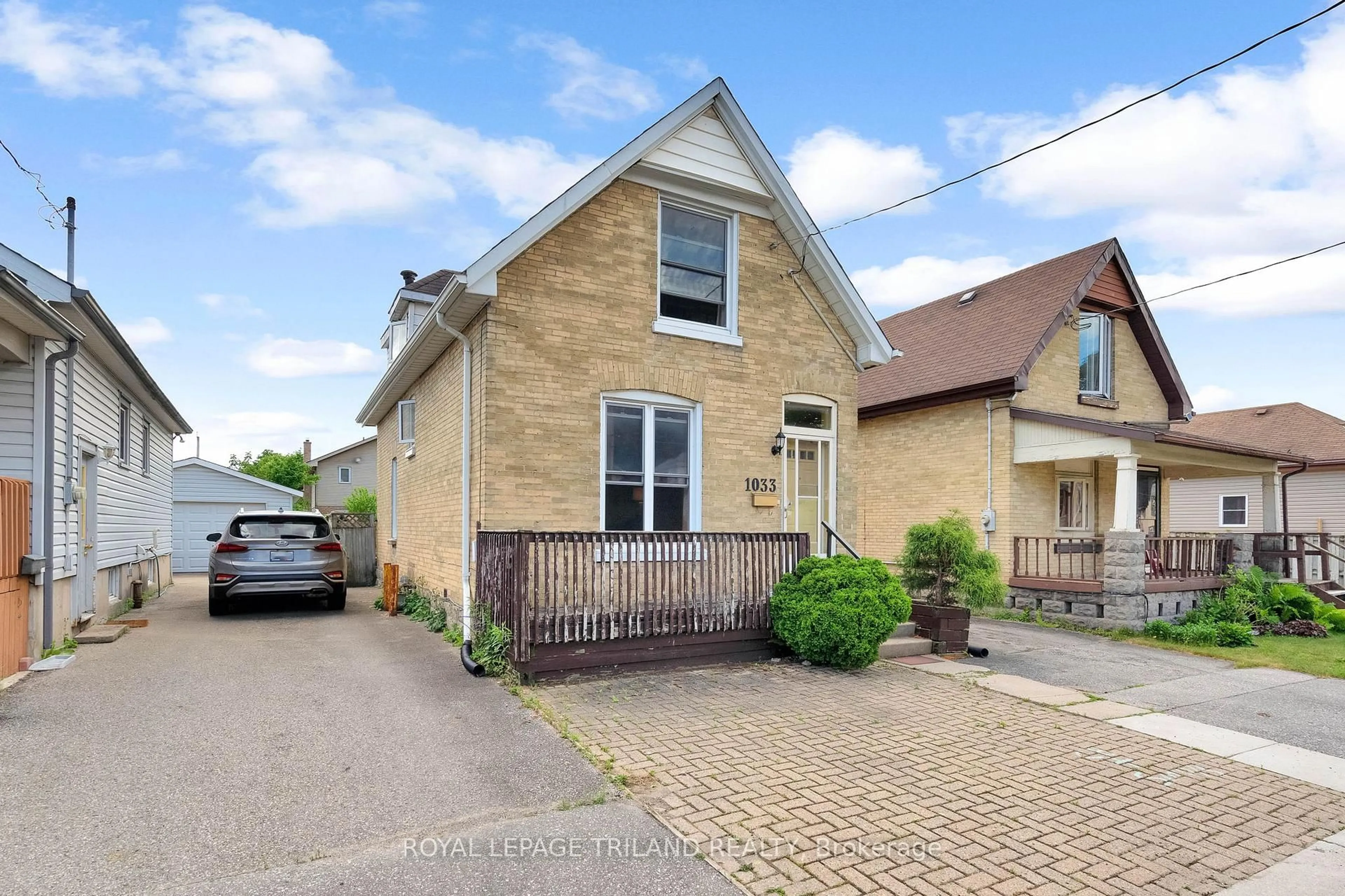 Unknown for 1033 Trafalgar St, London East Ontario N5Z 1G5