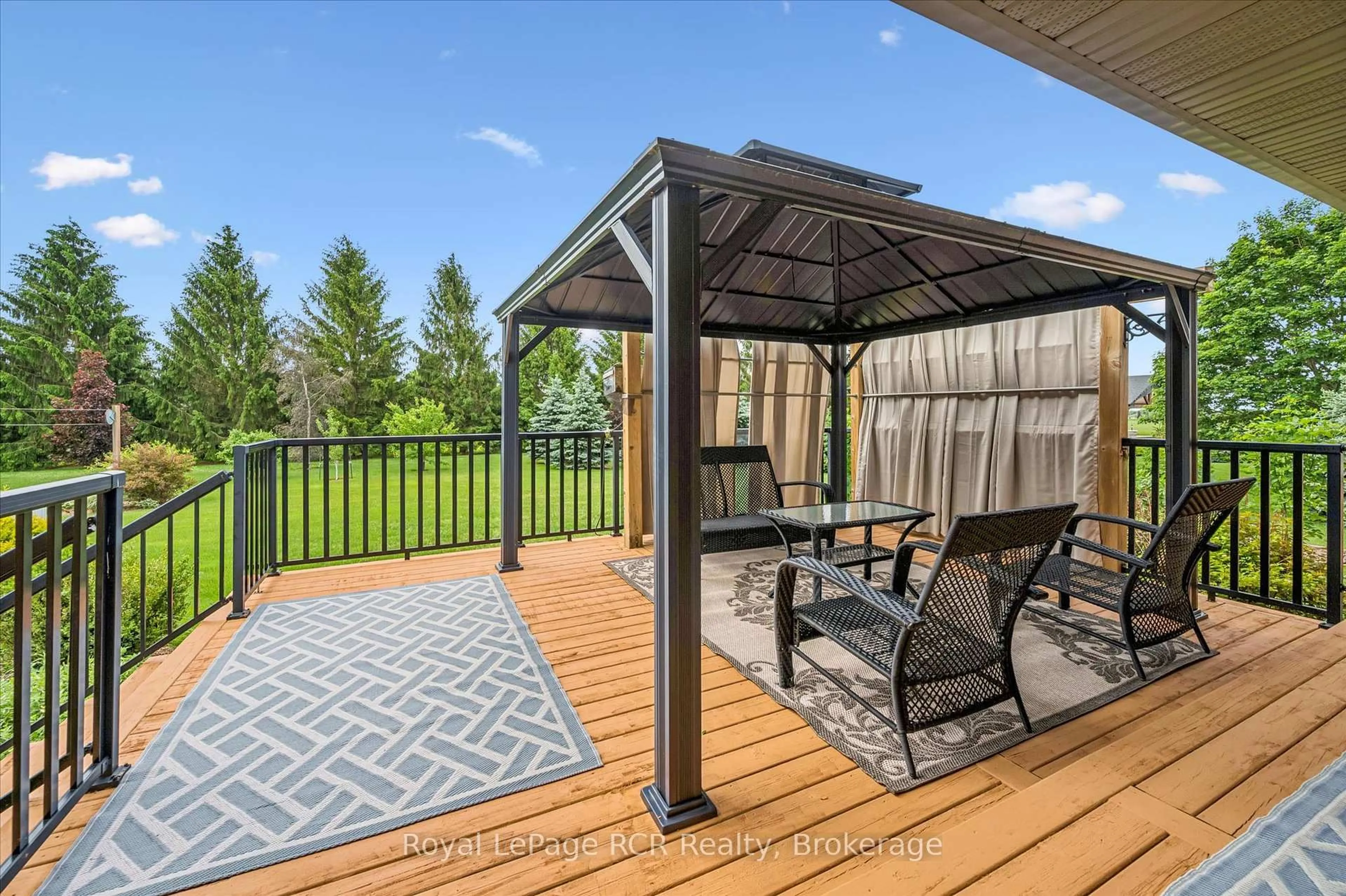 Patio, unknown for 104 Harris Cres, Southgate Ontario N0G 2L0