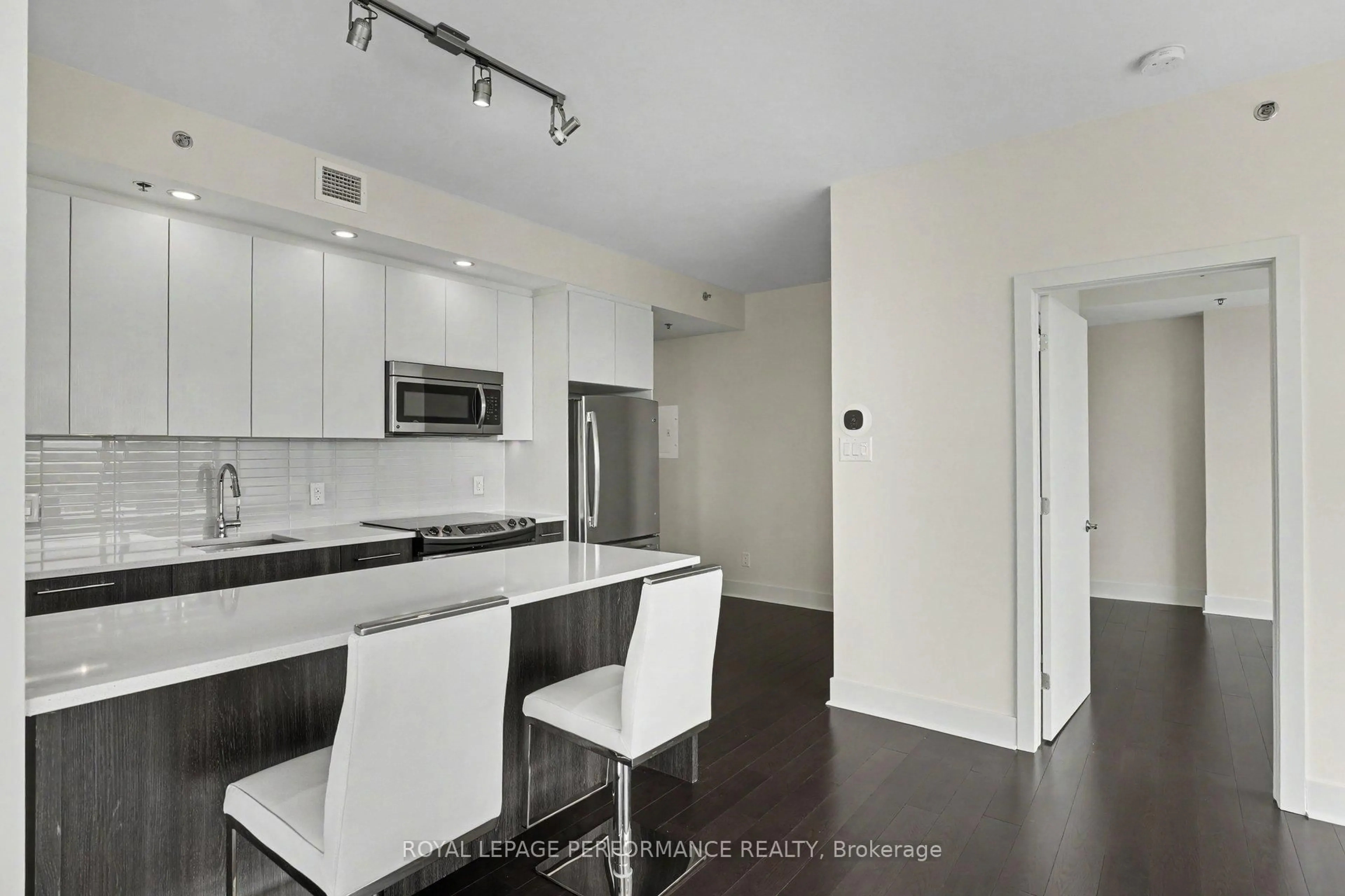 Unknown for 88 Richmond Rd #412, Ottawa Ontario K1Z 0B1