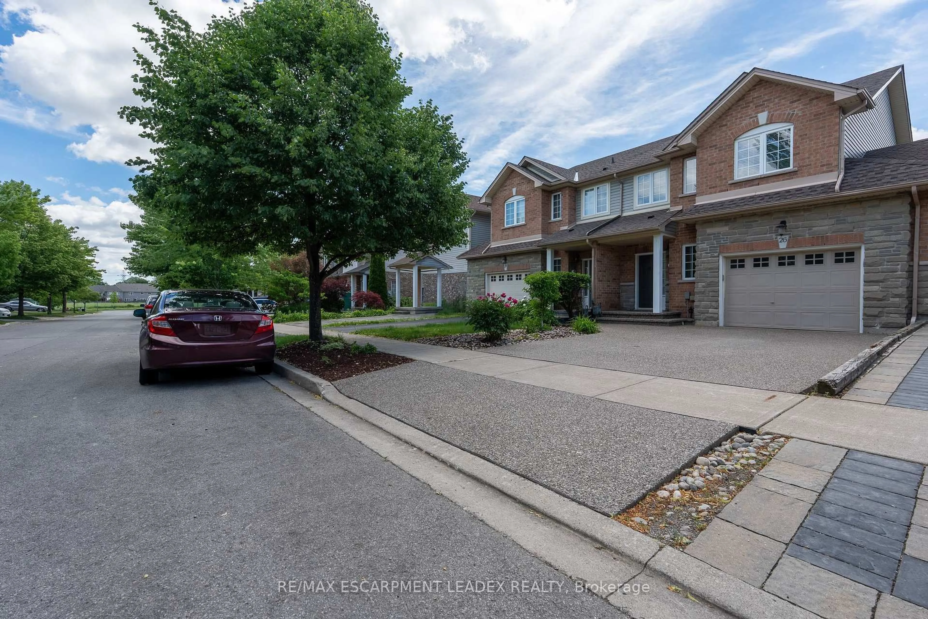 A pic from outside/outdoor area/front of a property/back of a property/a pic from drone, street for 26 Olivia Pl, Hamilton Ontario L9K 1R3