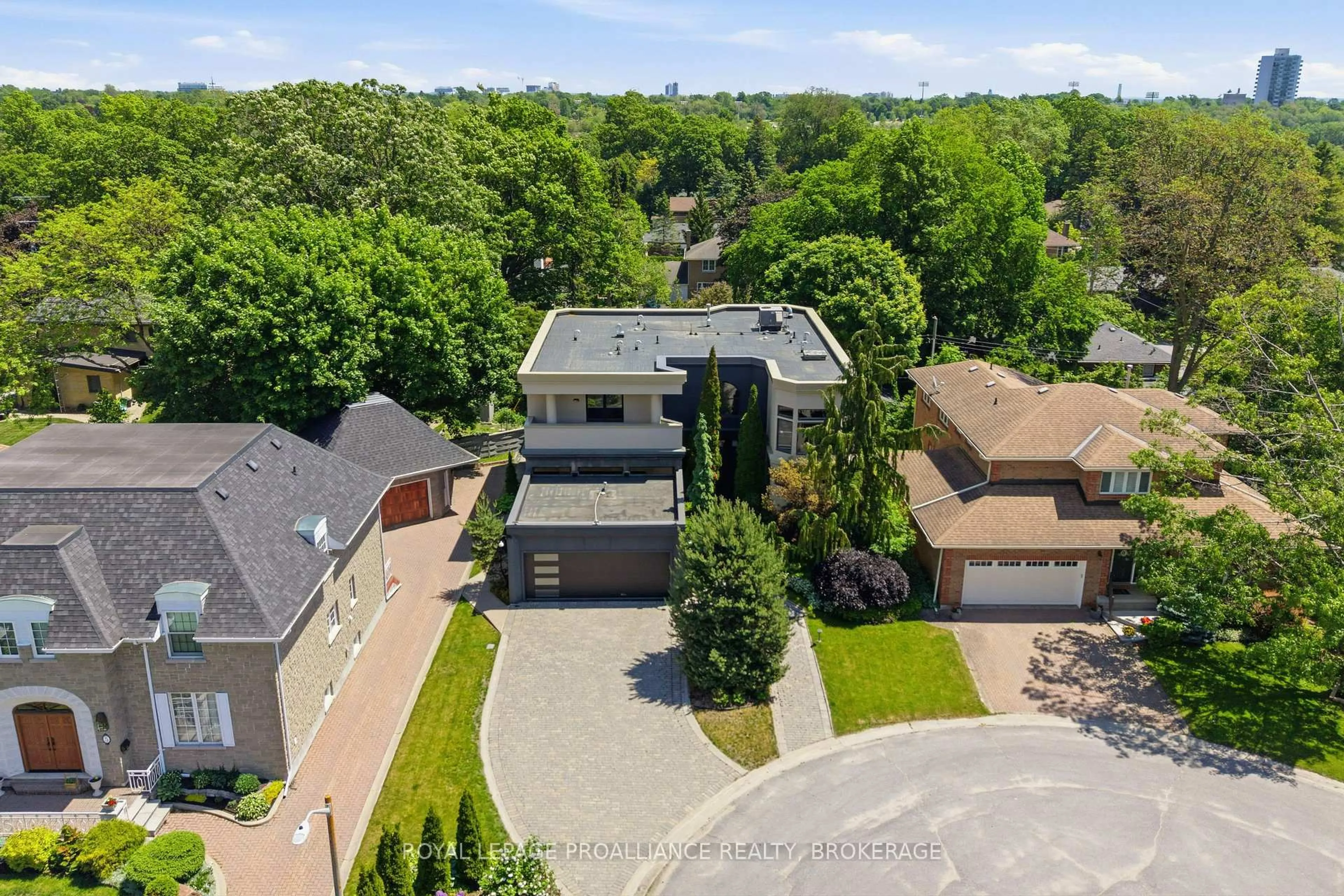 A pic from outside/outdoor area/front of a property/back of a property/a pic from drone, street for 3 Authors Lane, Kingston Ontario K7M 7W7