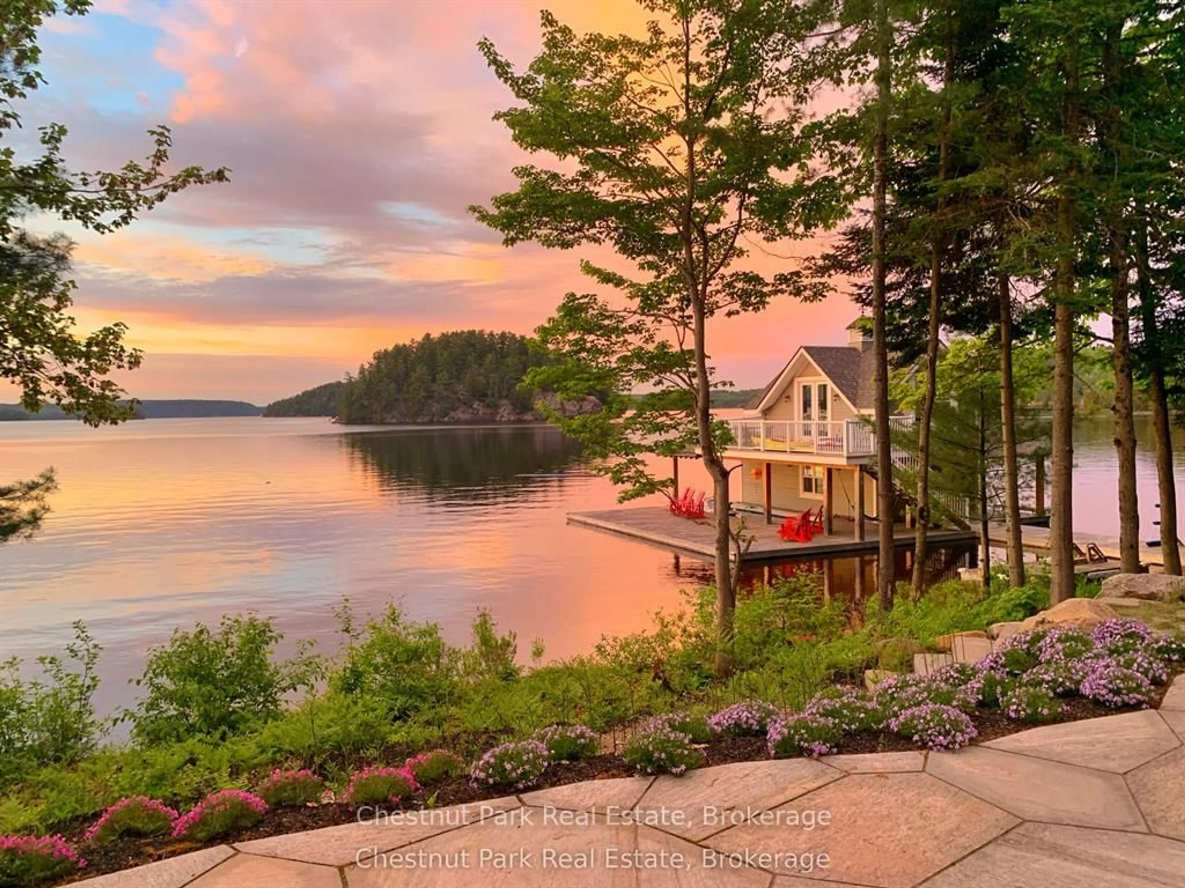Patio, water/lake/river/ocean view for 624 Muskoka Road 10, Huntsville Ontario P0B 1L0