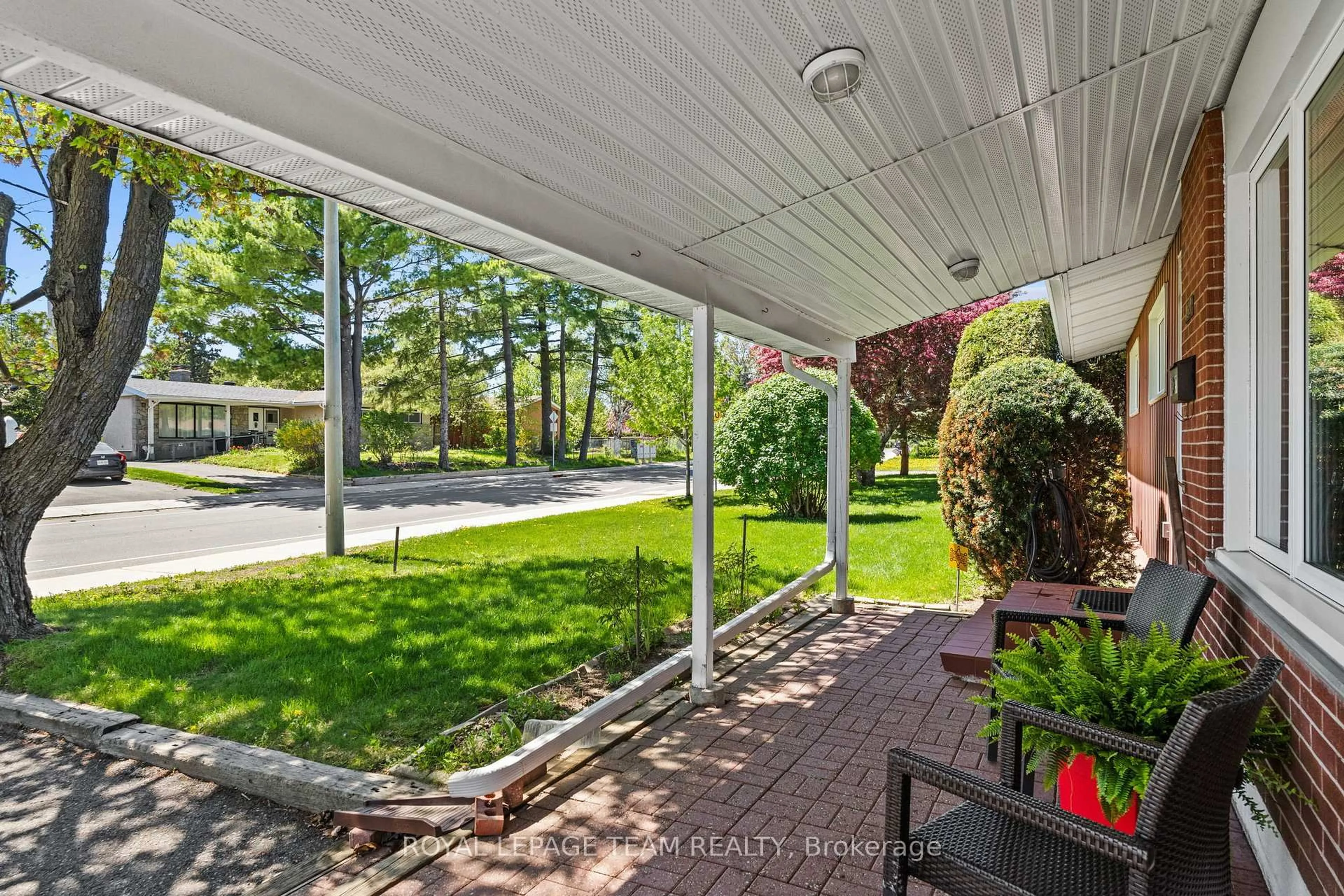 Patio, water/lake/river/ocean view for 1131 Deer Park Rd, Ottawa Ontario K2E 6G7