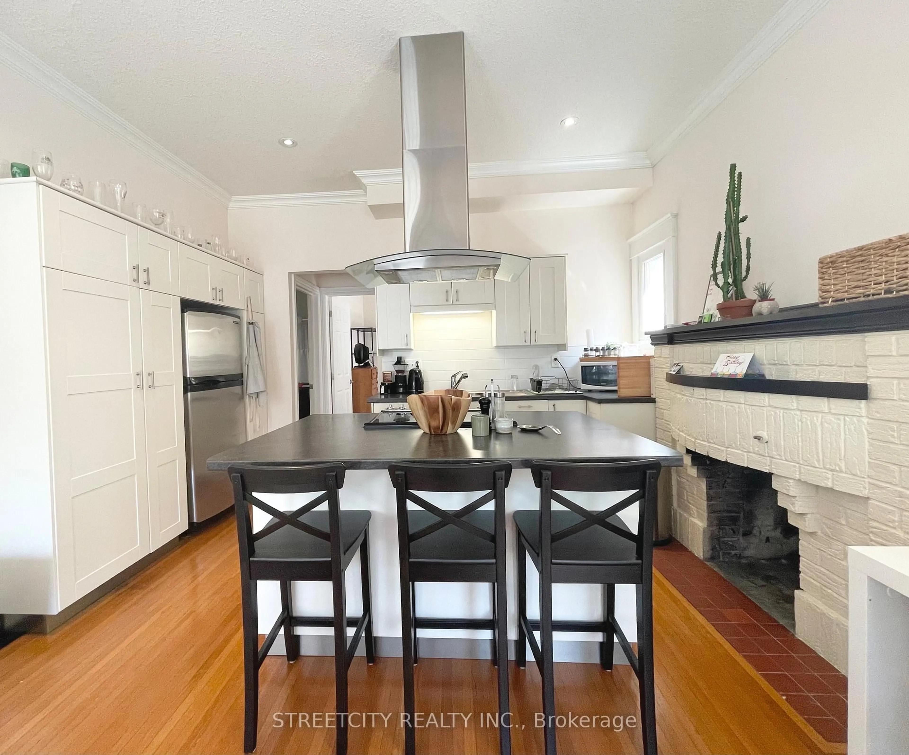 Open concept kitchen, unknown for 6 Victor St, London South Ontario N6C 1B7