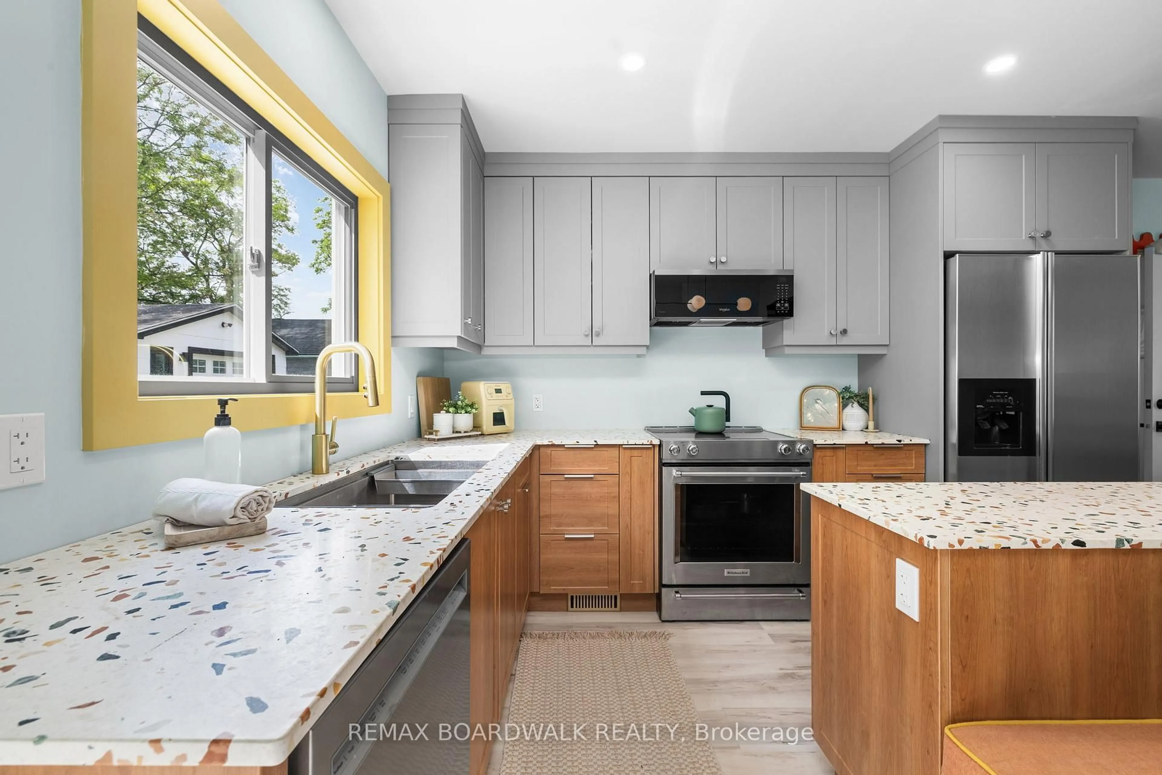 Open concept kitchen, ceramic/tile floor for 8 Grant St, Perth Ontario K7H 1X4