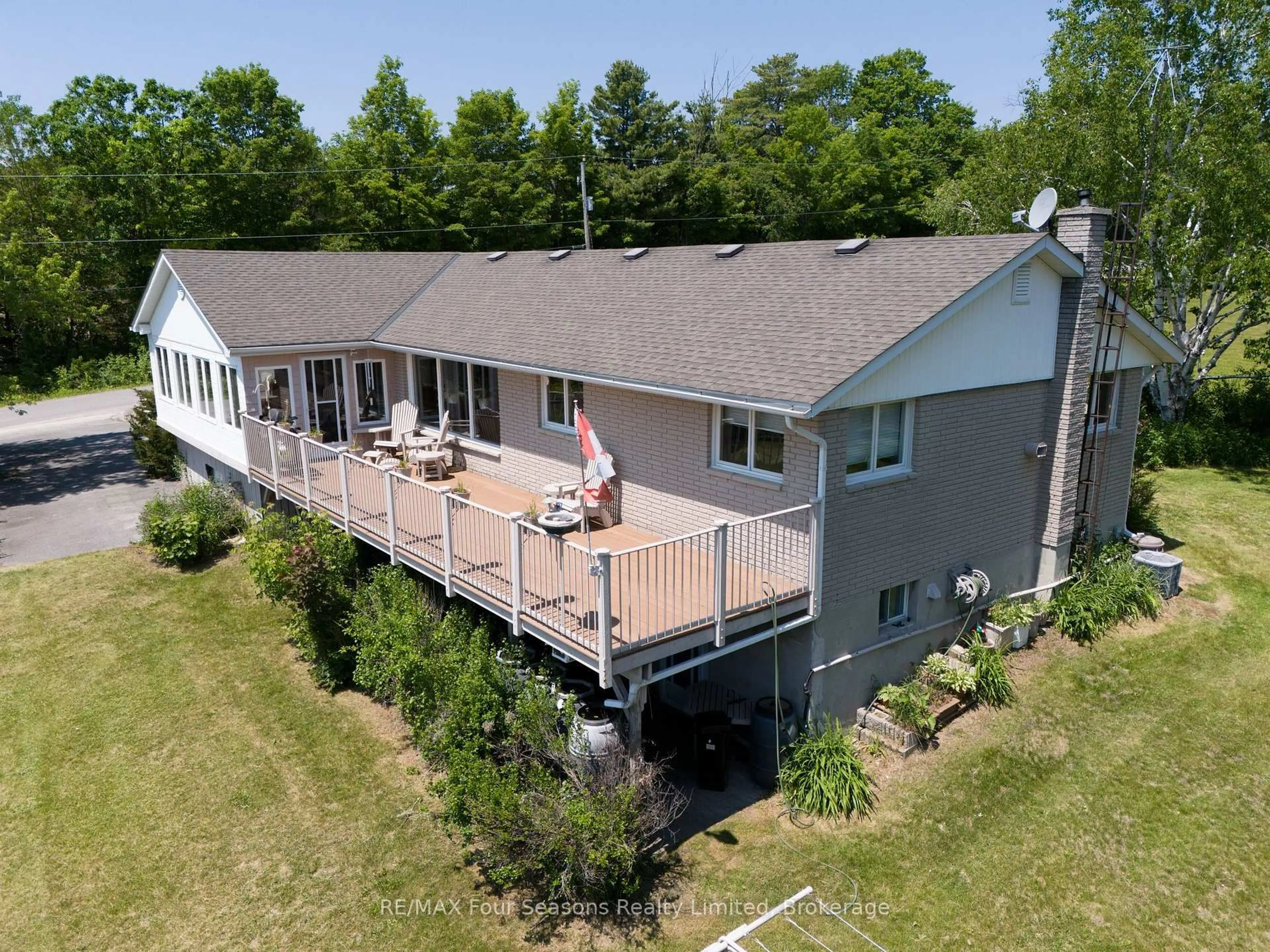 A pic from outside/outdoor area/front of a property/back of a property/a pic from drone, unknown for 247 Jackson Dr, Cramahe Ontario K0K 1S0