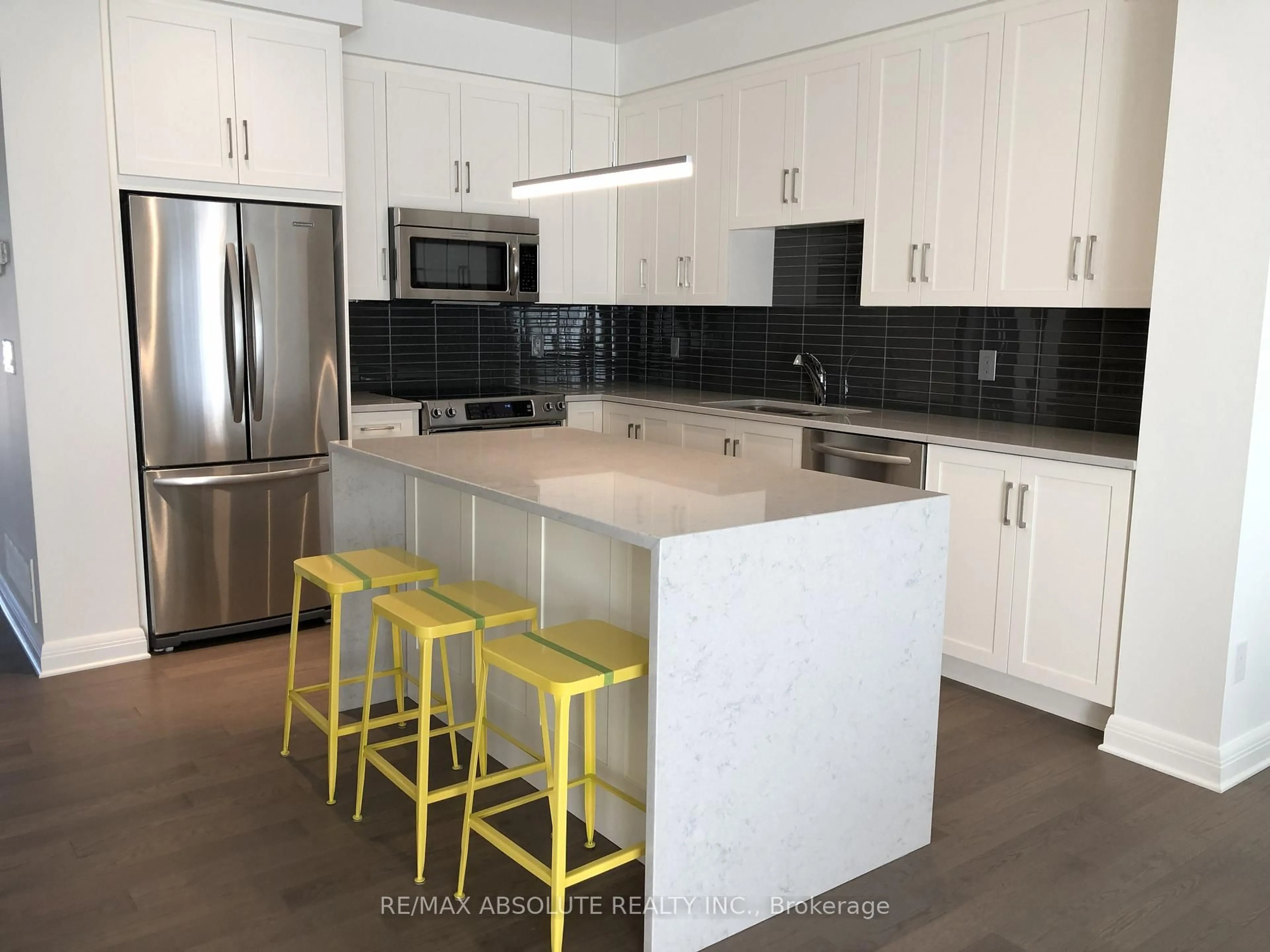 Open concept kitchen, ceramic/tile floor for 538 KILSPINDIE Rdge, Ottawa Ontario K2J 6A2
