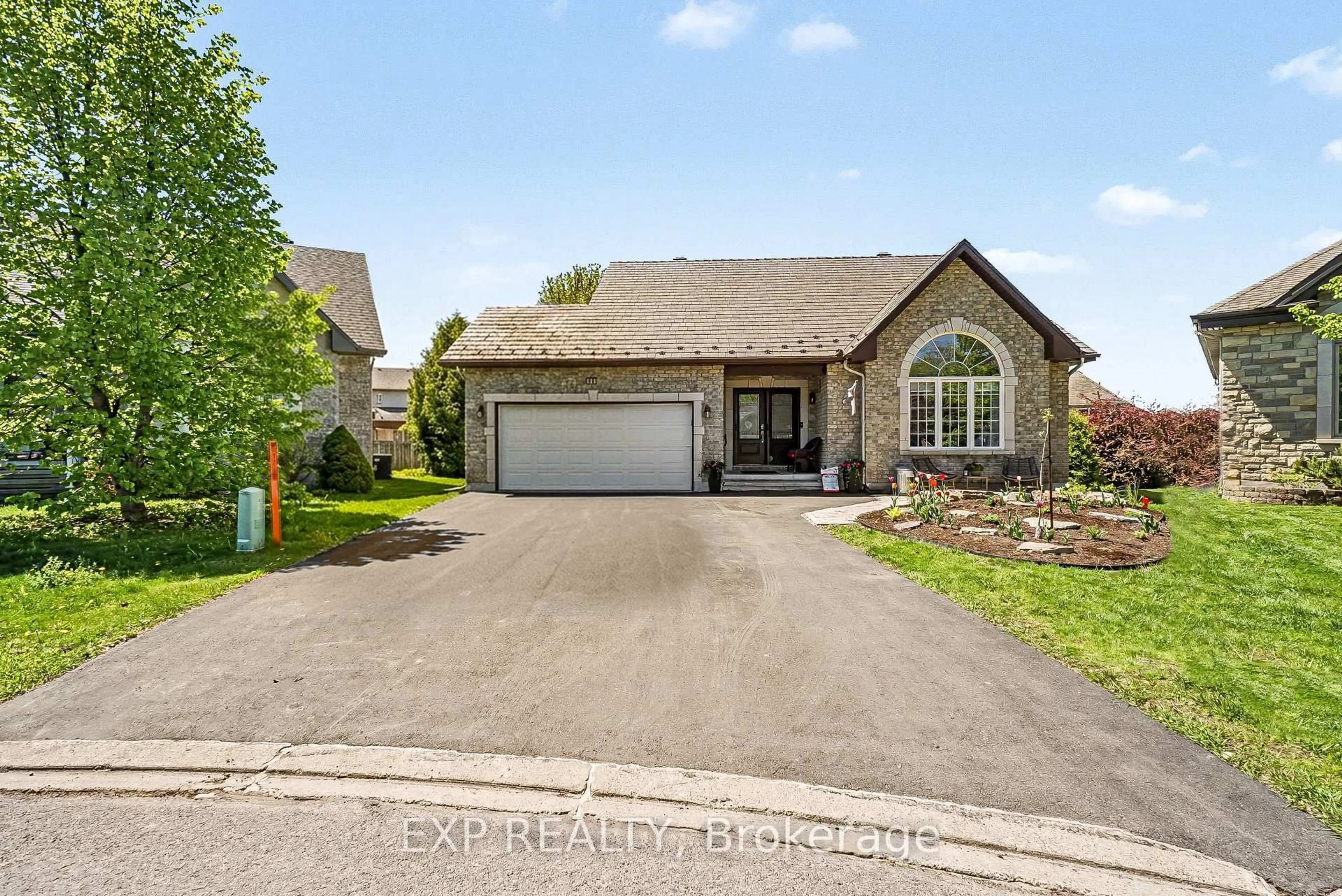 Home with brick exterior material, street for 217 Jasper Cres, Clarence-Rockland Ontario K4K 0A3
