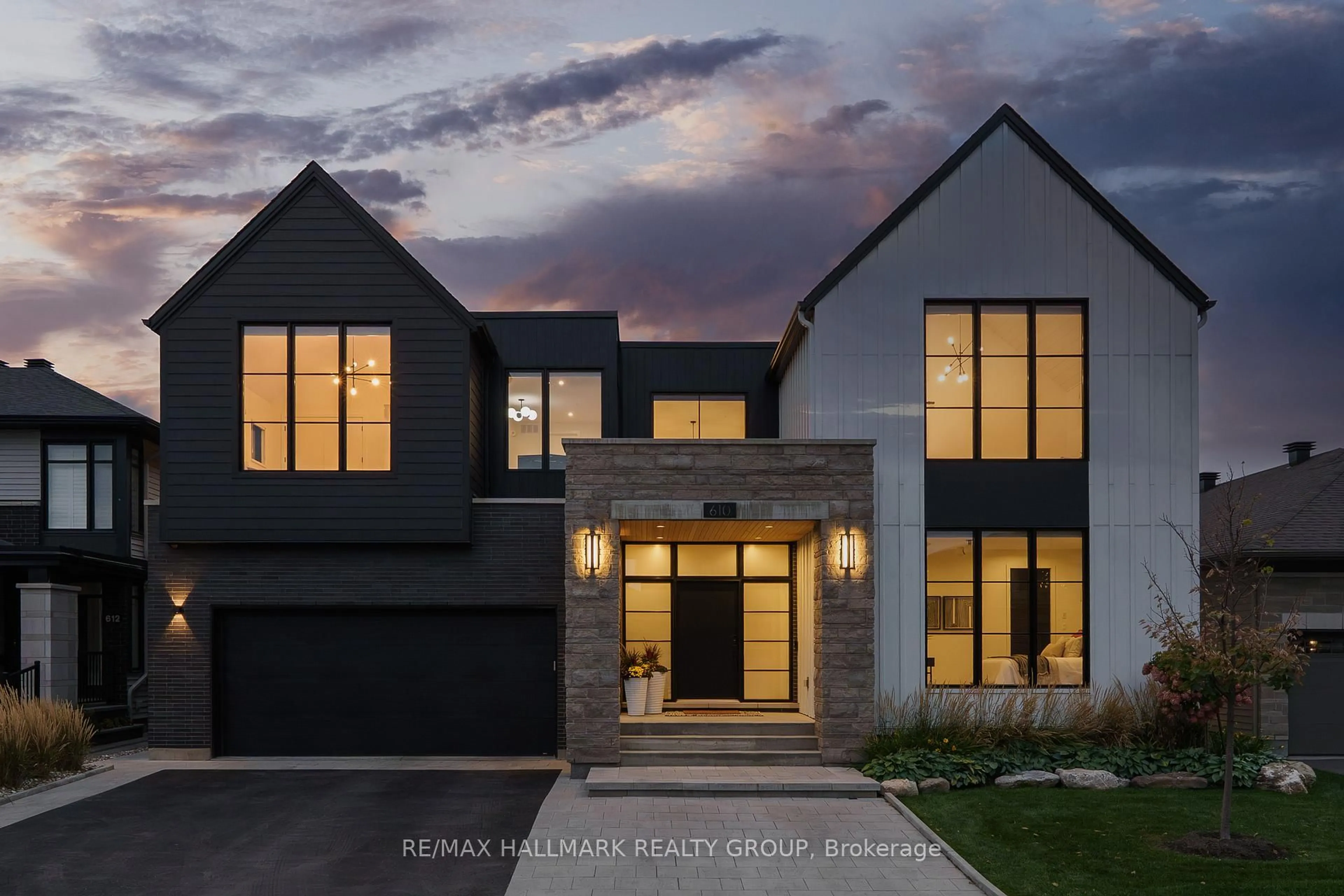 Home with brick exterior material, mountain view for 610 Gendarme Circ, Orleans Ontario K1W 0R1