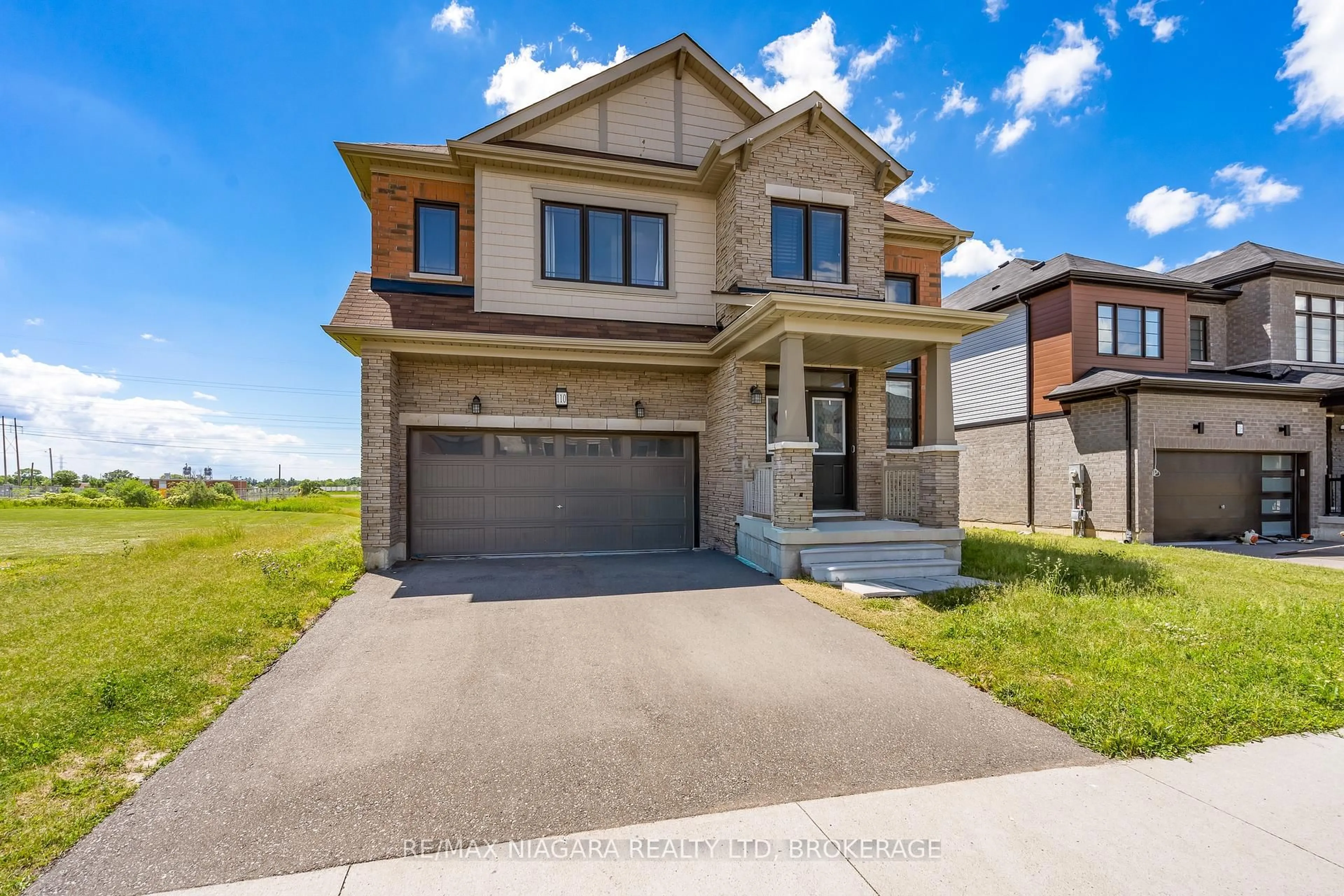 Home with brick exterior material, street for 110 Explorer Way, Thorold Ontario L2V 0K3