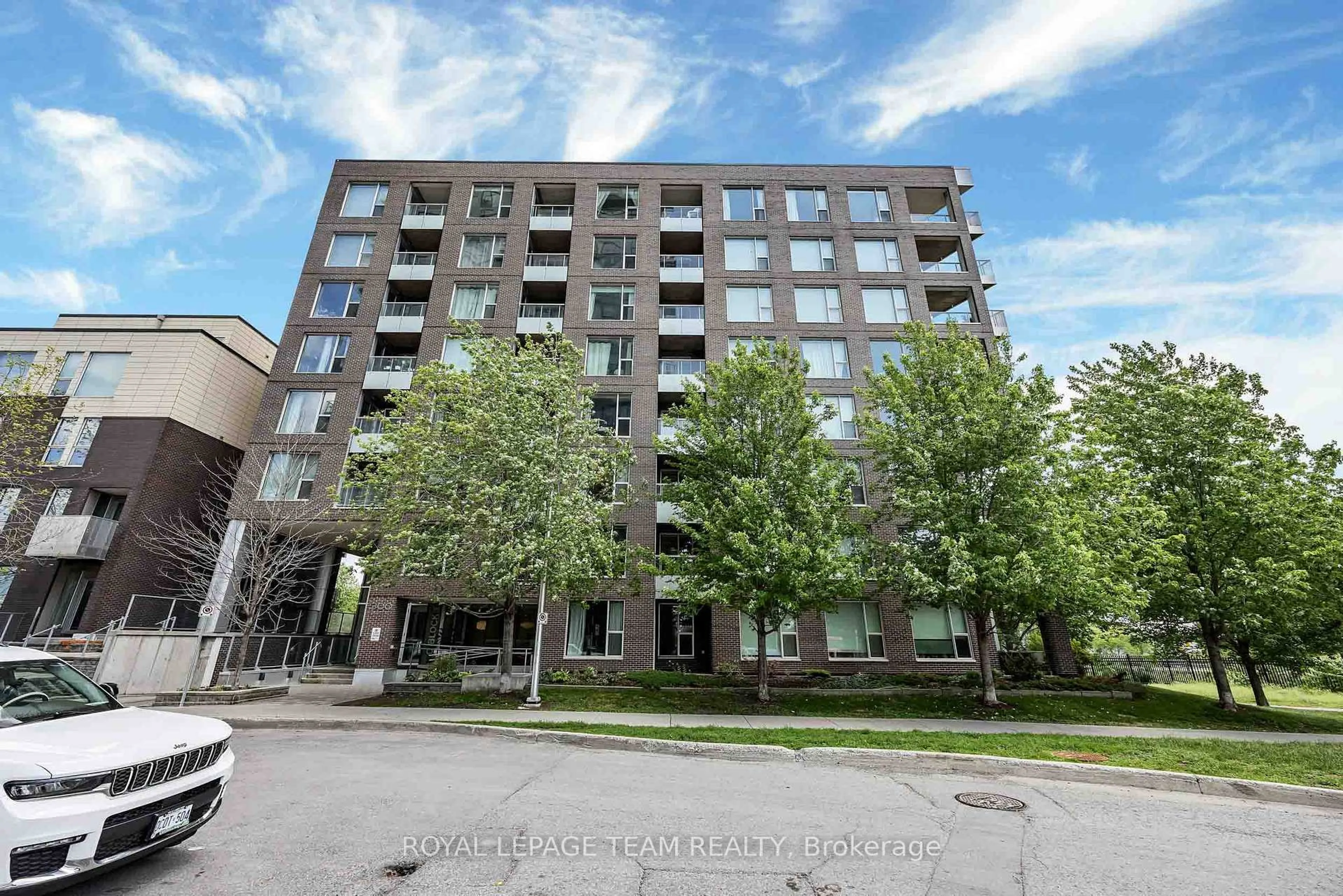 Patio, building for 300C Lett St #324, Ottawa Ontario K1R 0A8