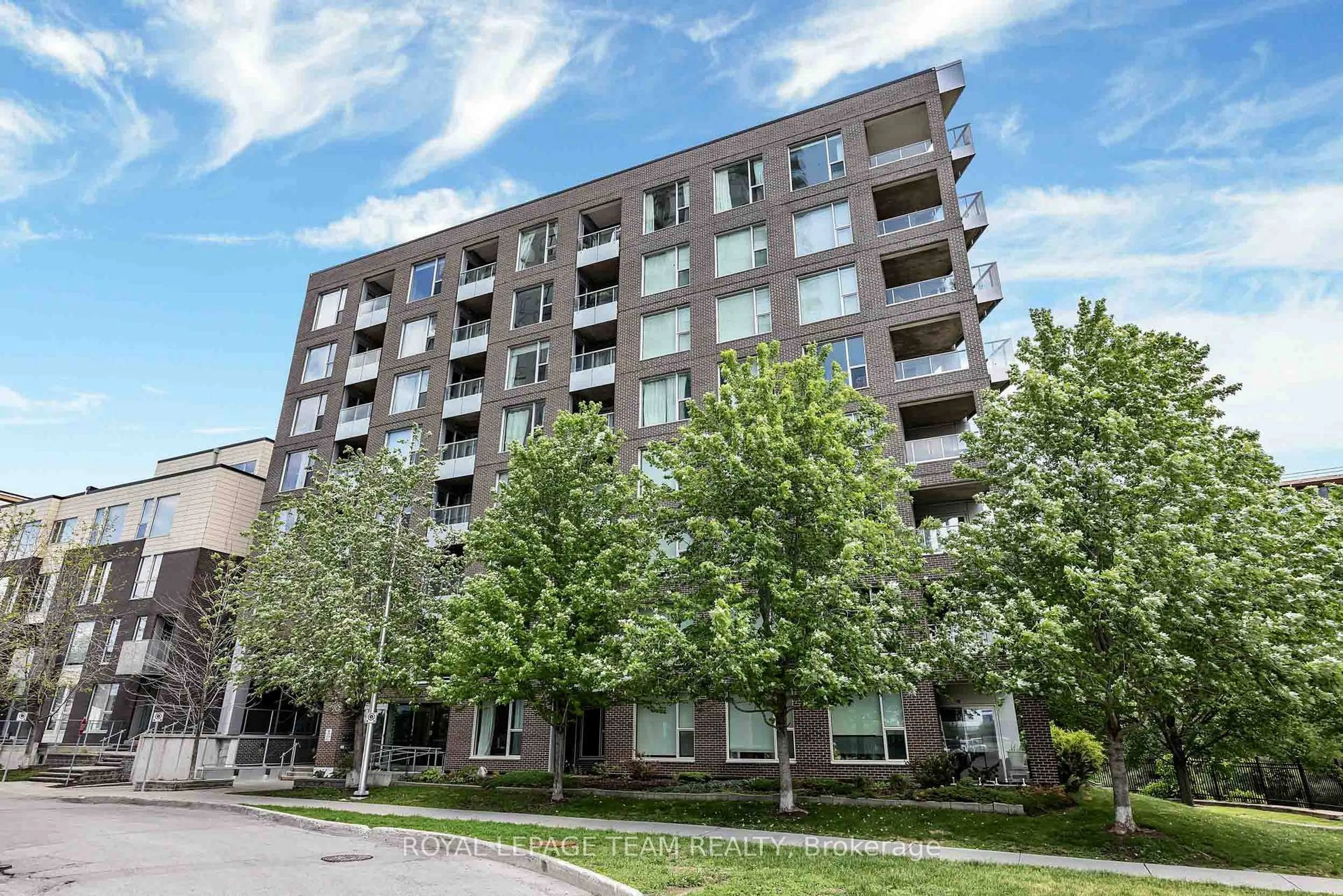 Patio, building for 300C Lett St #324, Ottawa Ontario K1R 0A8