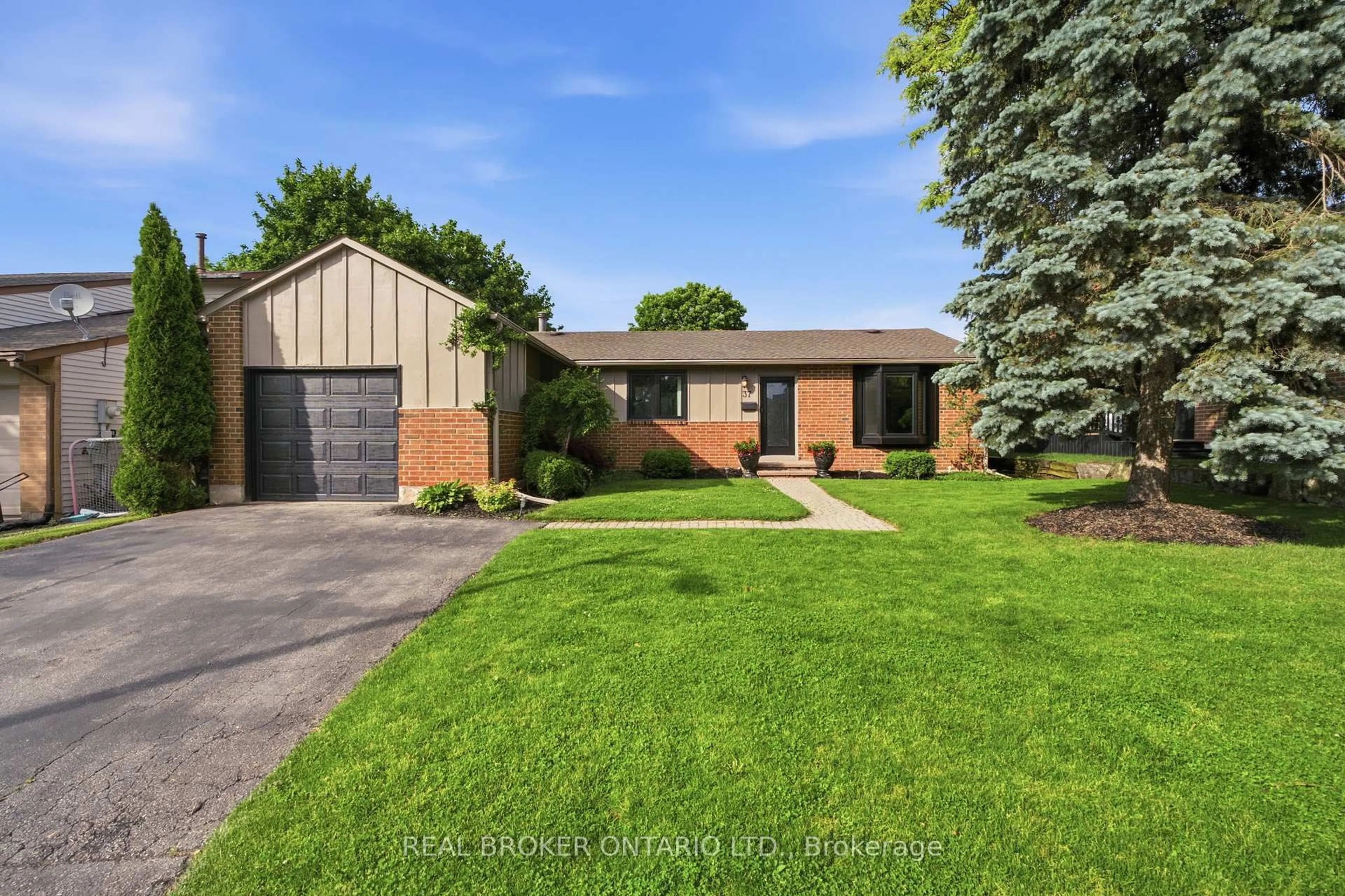 Home with brick exterior material, street for 37 Melissa Cres, Hamilton Ontario L9H 7C5