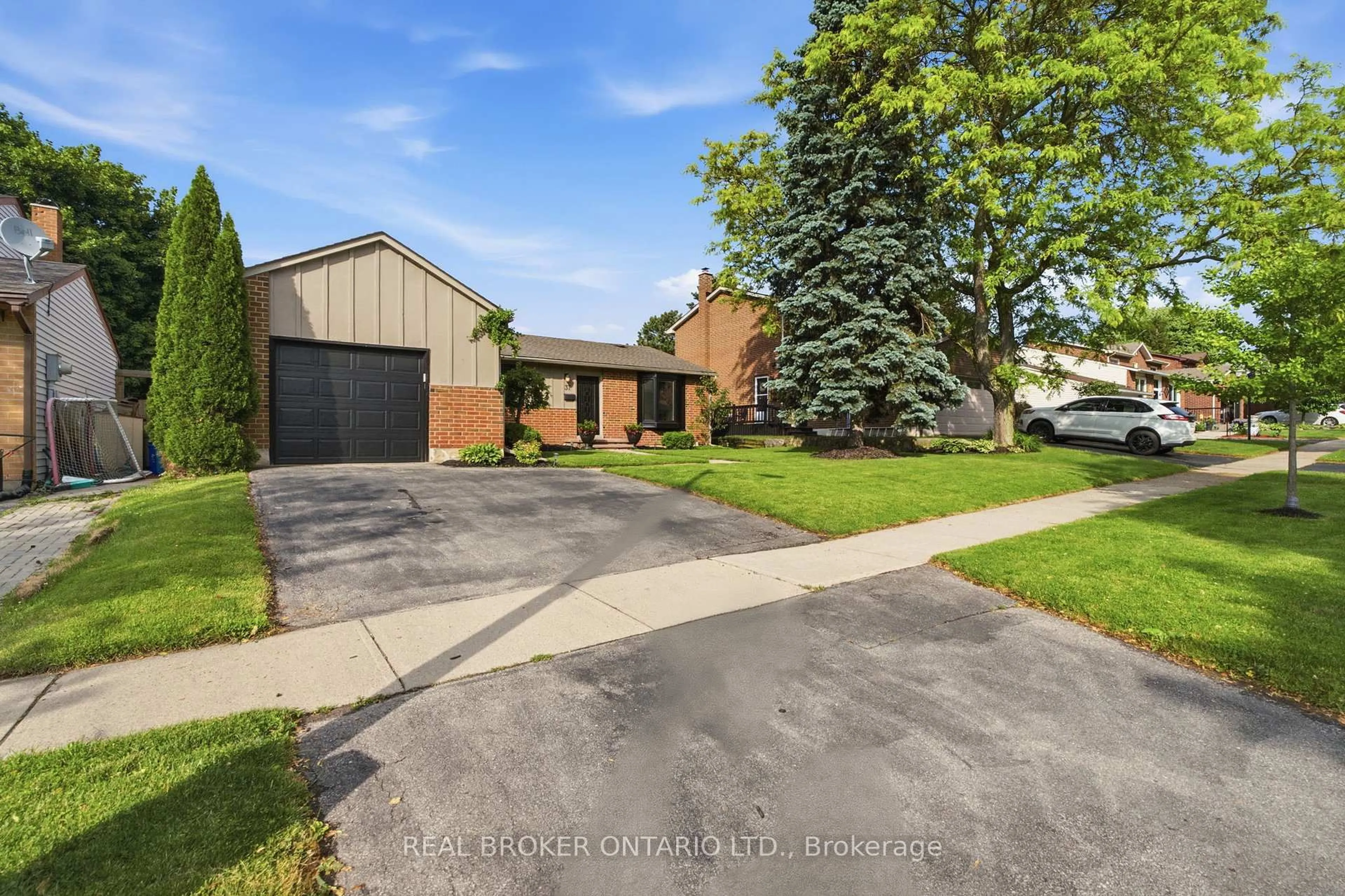 Unknown for 37 Melissa Cres, Hamilton Ontario L9H 7C5