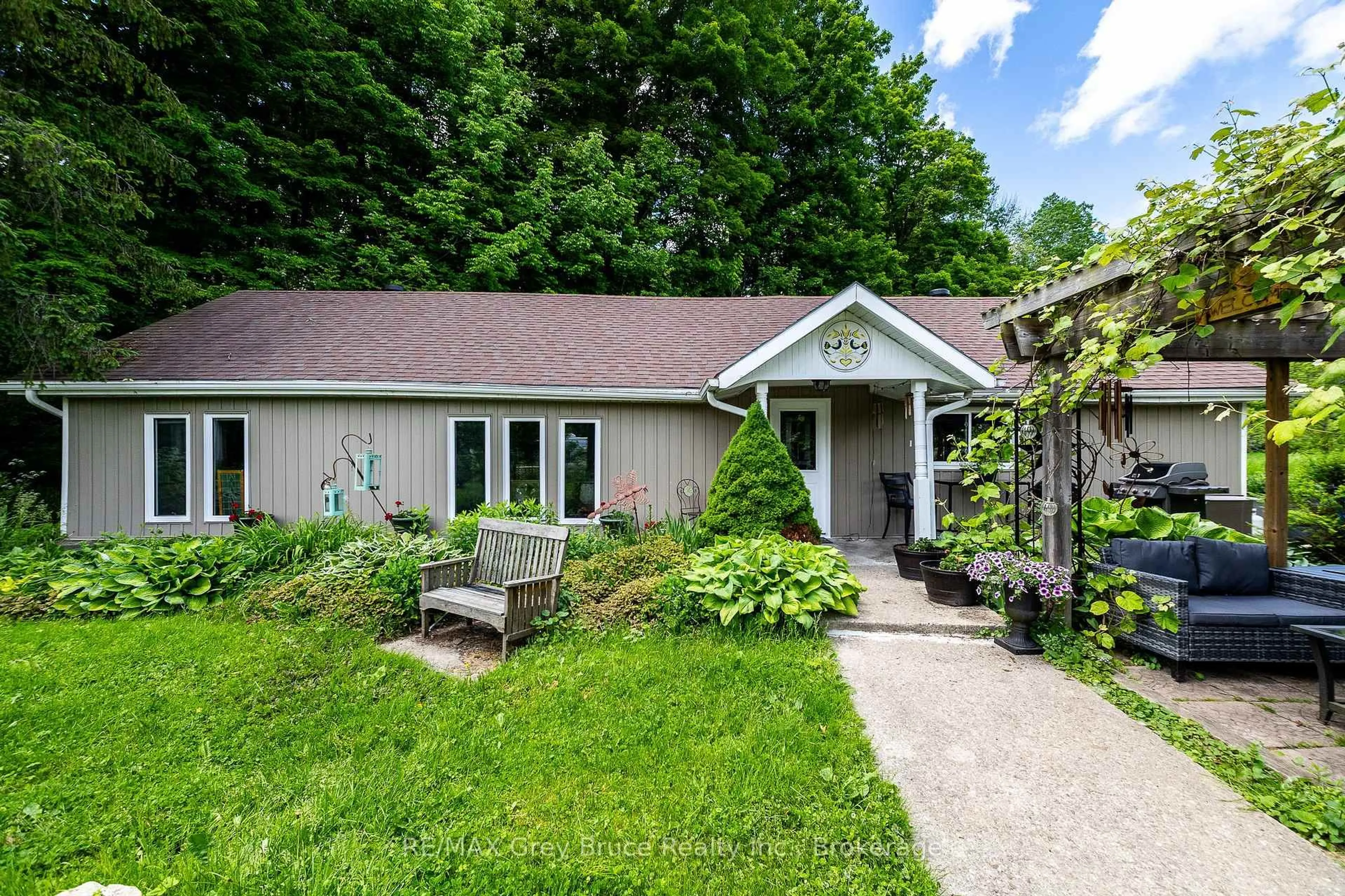Unknown for 318588 GREY RD 1, Georgian Bluffs Ontario N4K 5N4