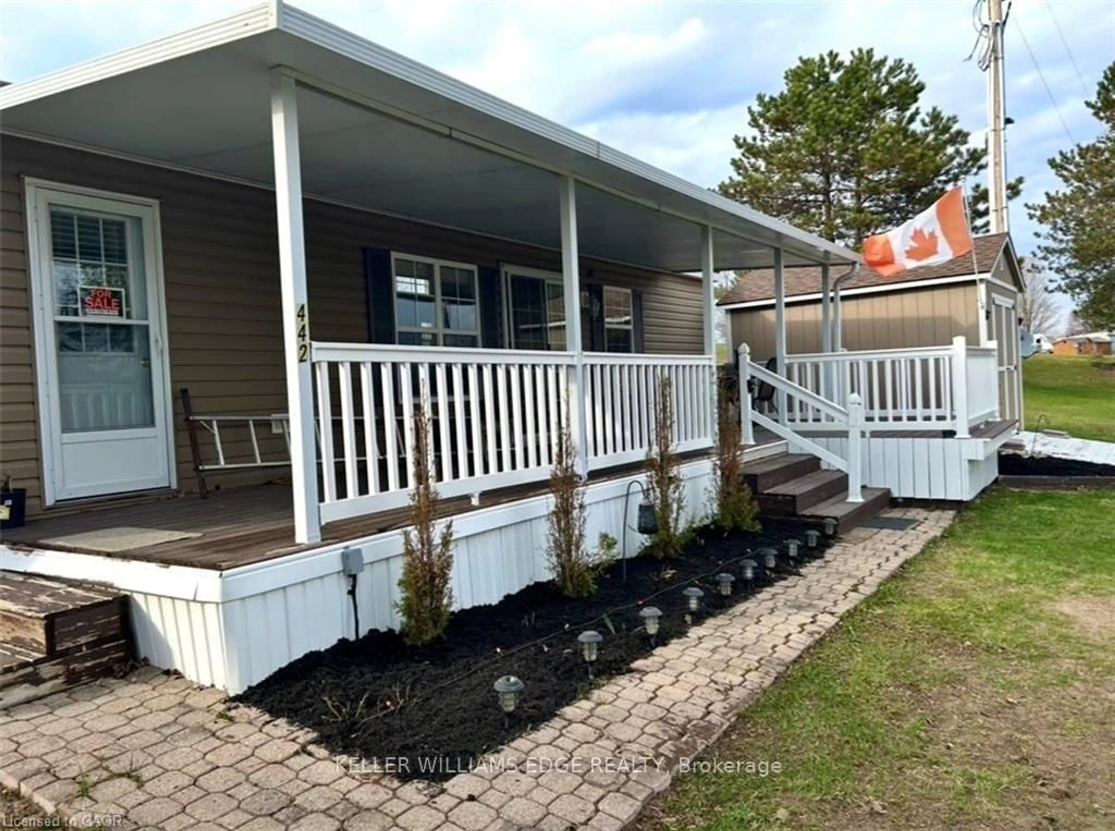 Home with vinyl exterior material, unknown for 232352 2 Wgr Concession, West Grey Ontario N0G 1C0