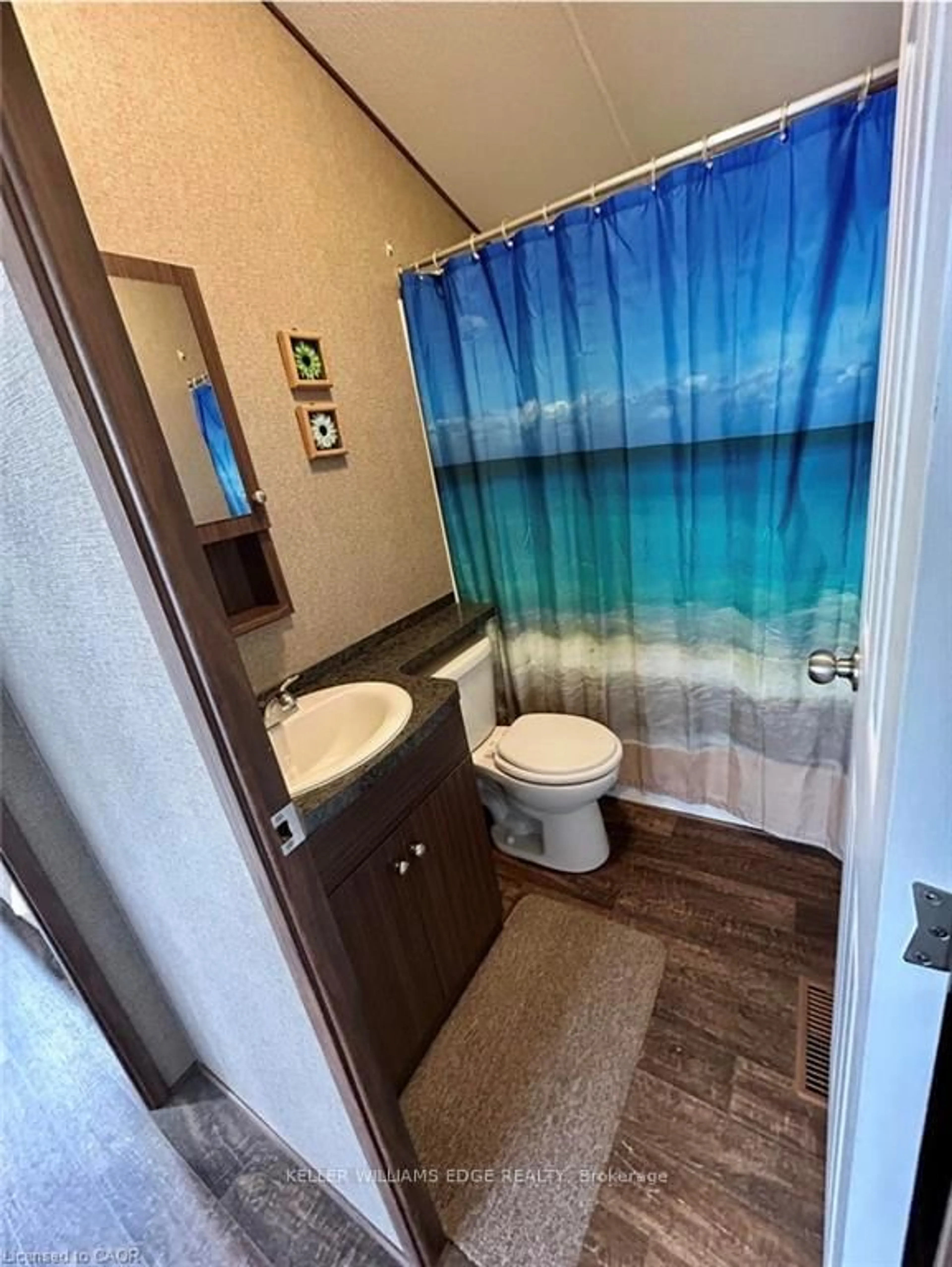 Standard bathroom, unknown for 232352 2 Wgr Concession, West Grey Ontario N0G 1C0