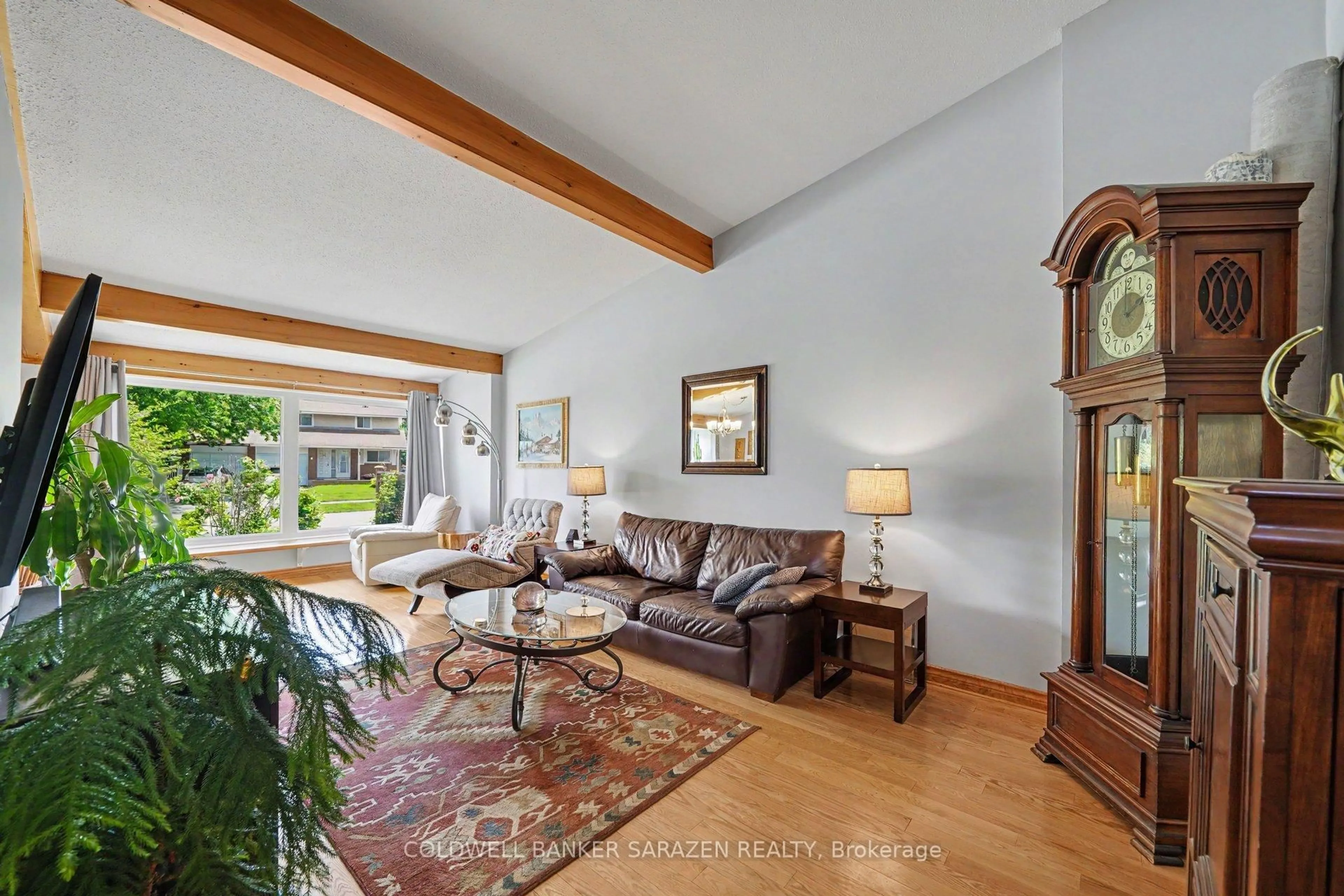 Living room with furniture, unknown for 79 Woodfield Dr, Ottawa Ontario K2G 0A1