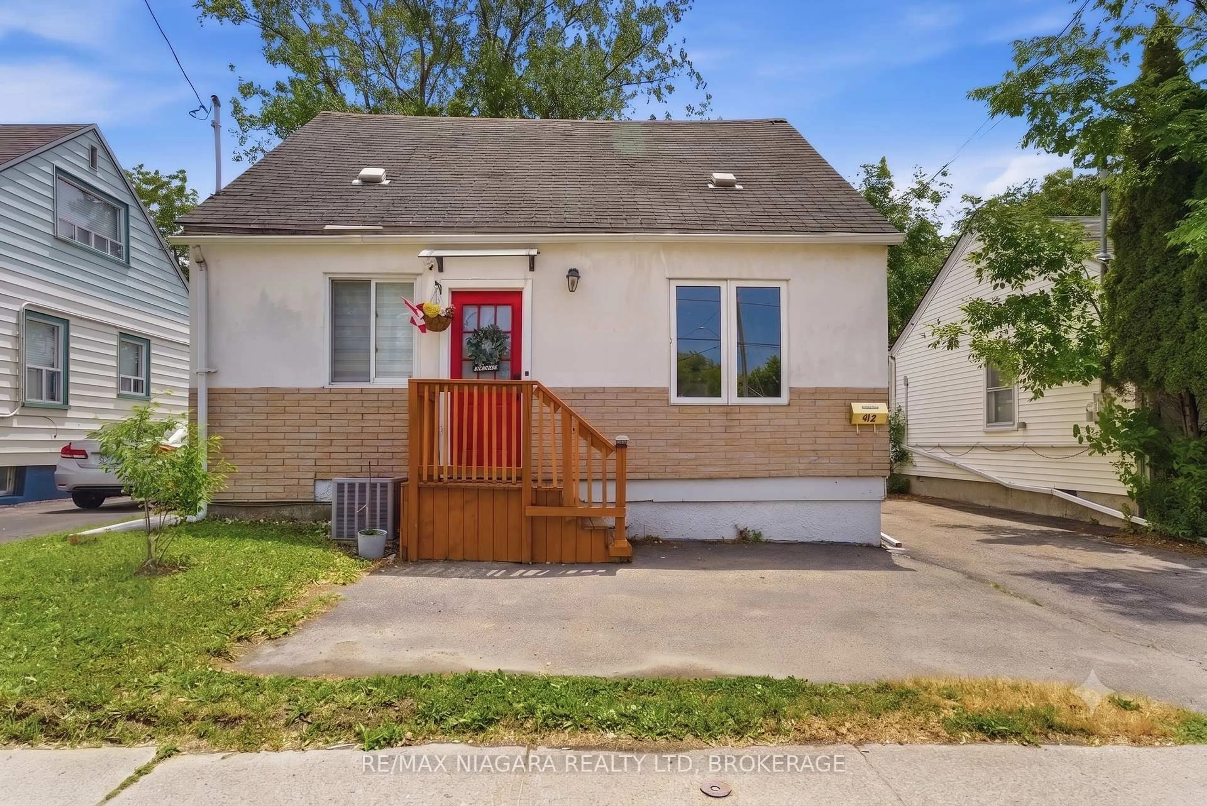 Unknown for 412 Welland Ave, St. Catharines Ontario L2M 5T8