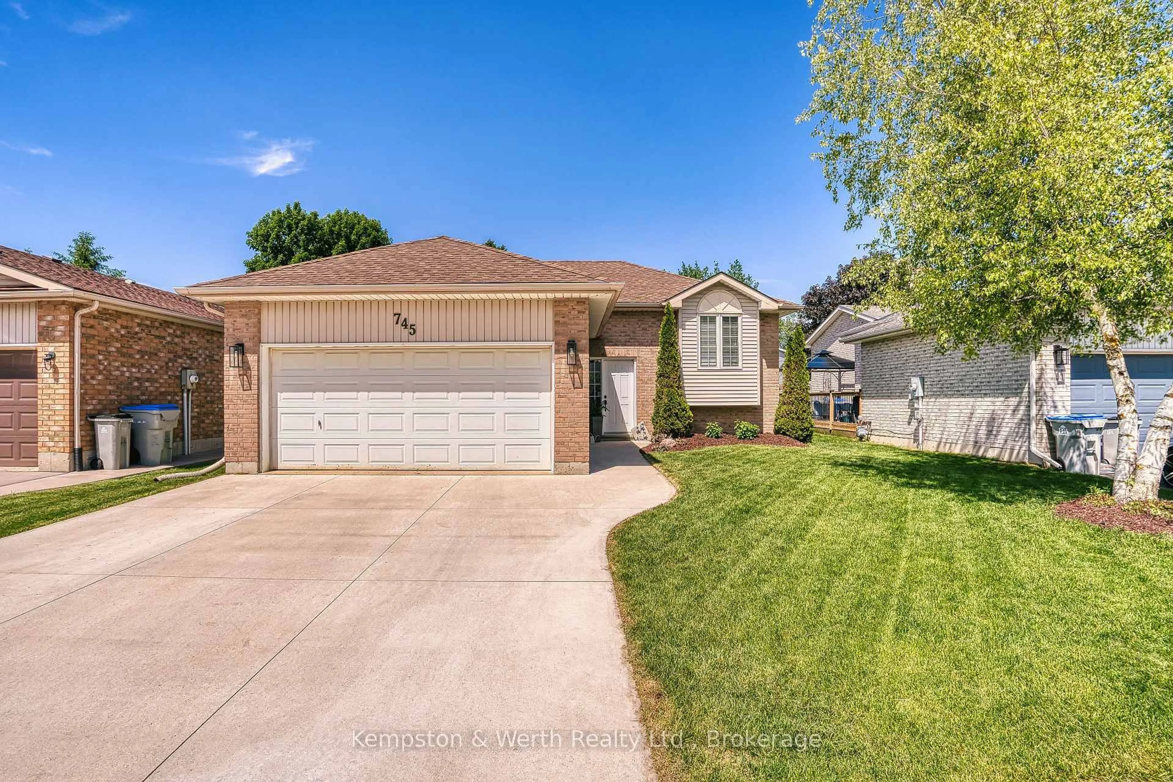 Home with brick exterior material, street for 745 Lavery St, North Perth Ontario N4W 3T4