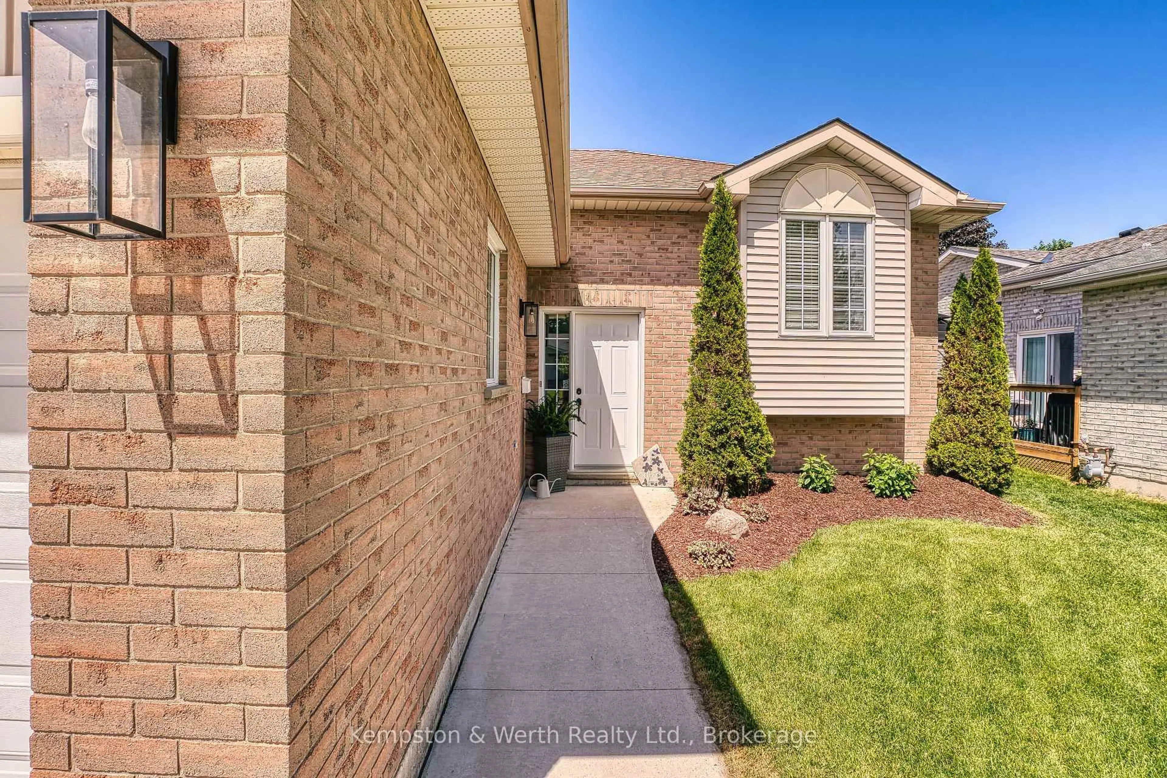 Home with brick exterior material, street for 745 Lavery St, North Perth Ontario N4W 3T4