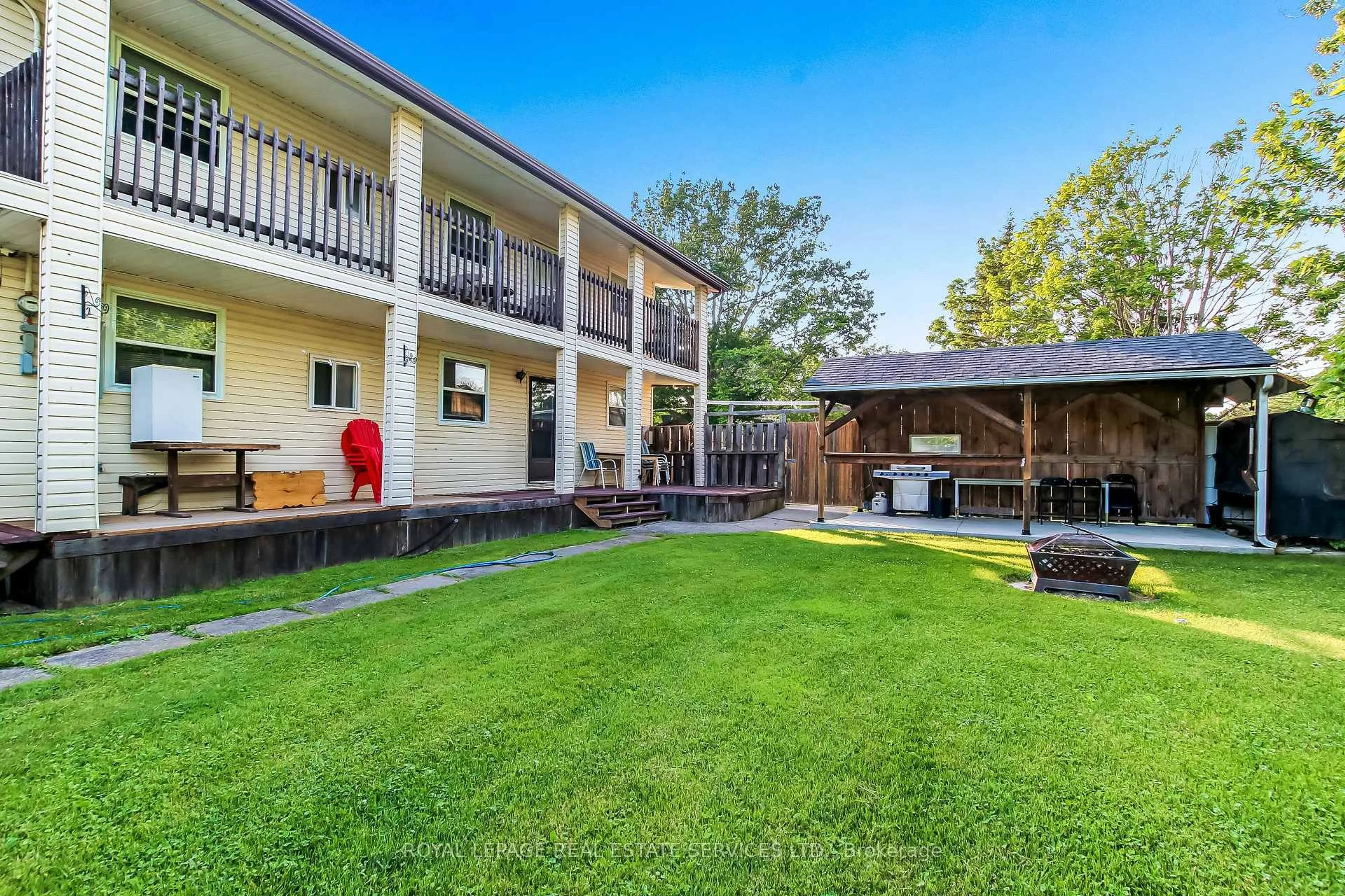 Patio, unknown for 20 Bayview Ave, Norfolk Ontario N0E 1P0