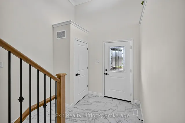 727 Latimer Way, Peterborough 3