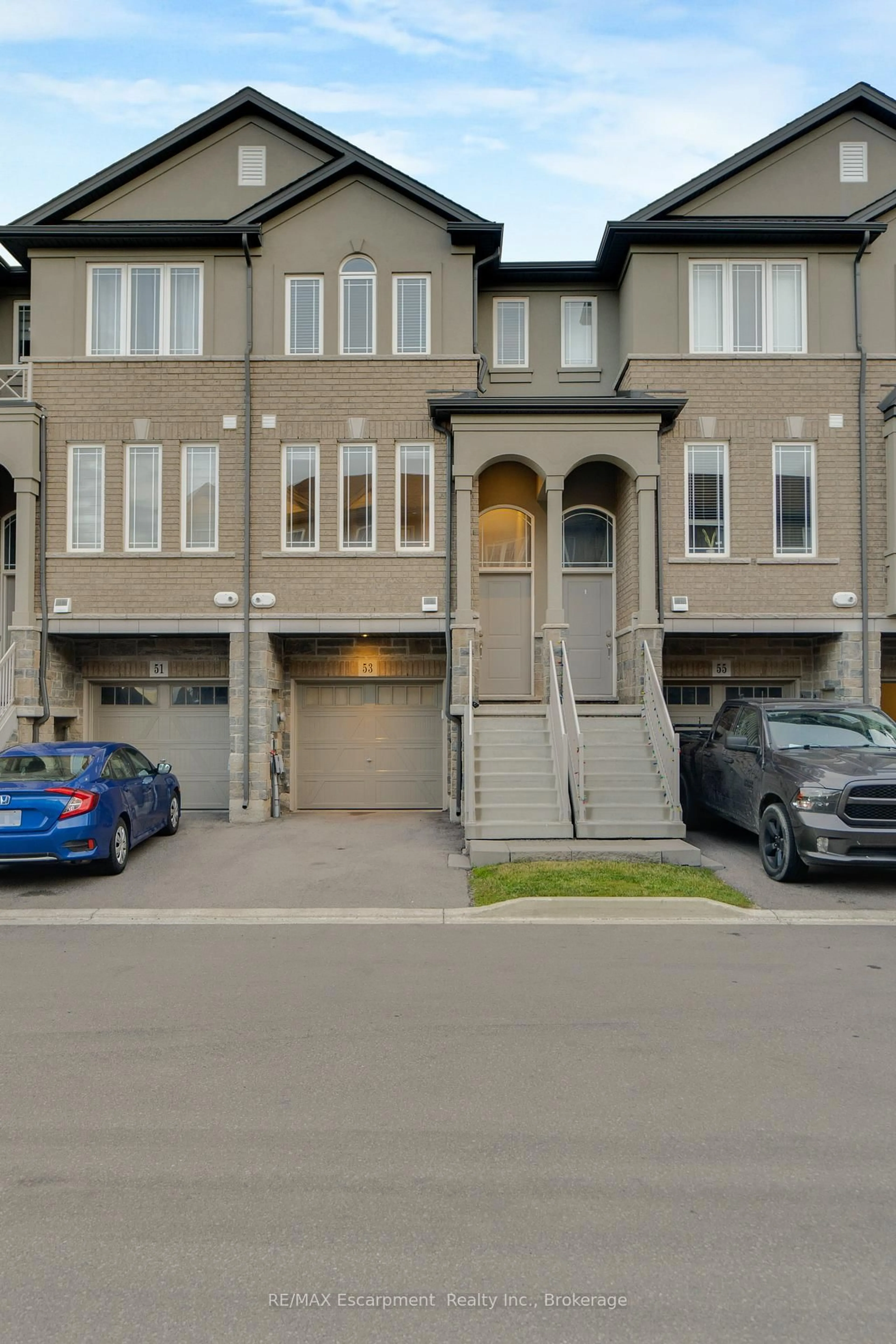 Unknown for 53 Aquarius Cres, Hamilton Ontario L0R 1P0