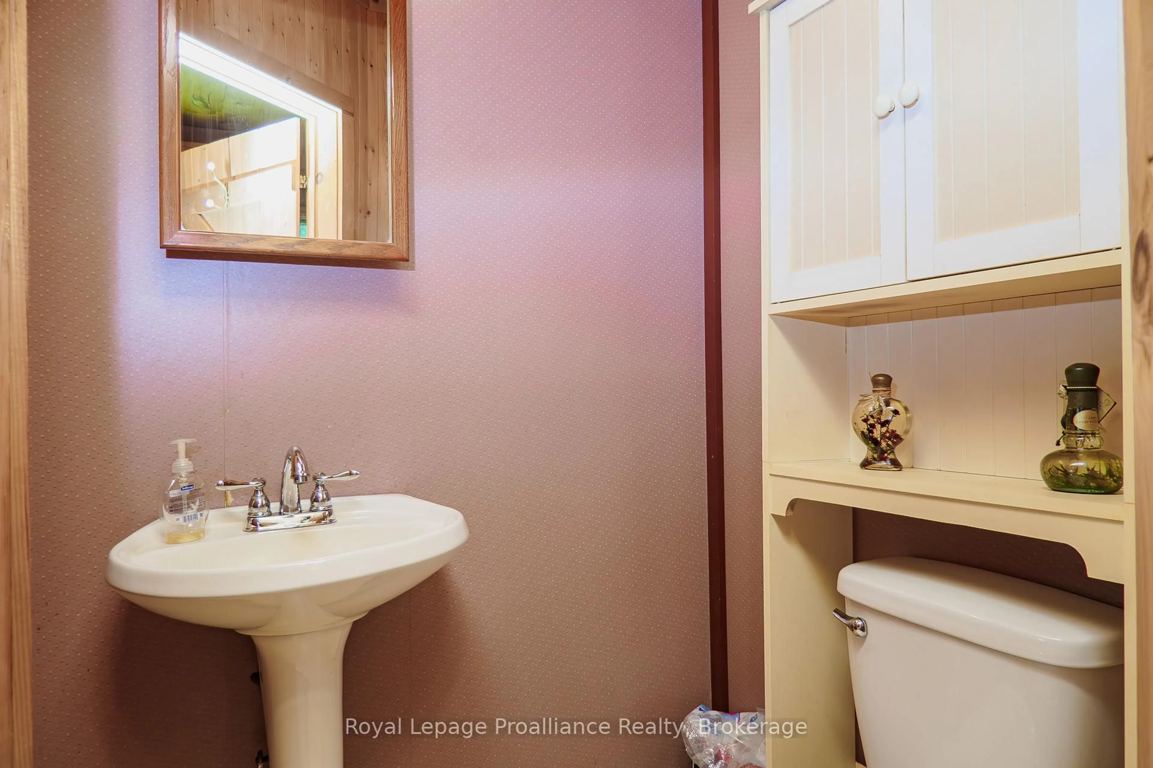 Standard bathroom, unknown for 326 Scuttlehole Rd, Belleville Ontario K0K 2V0