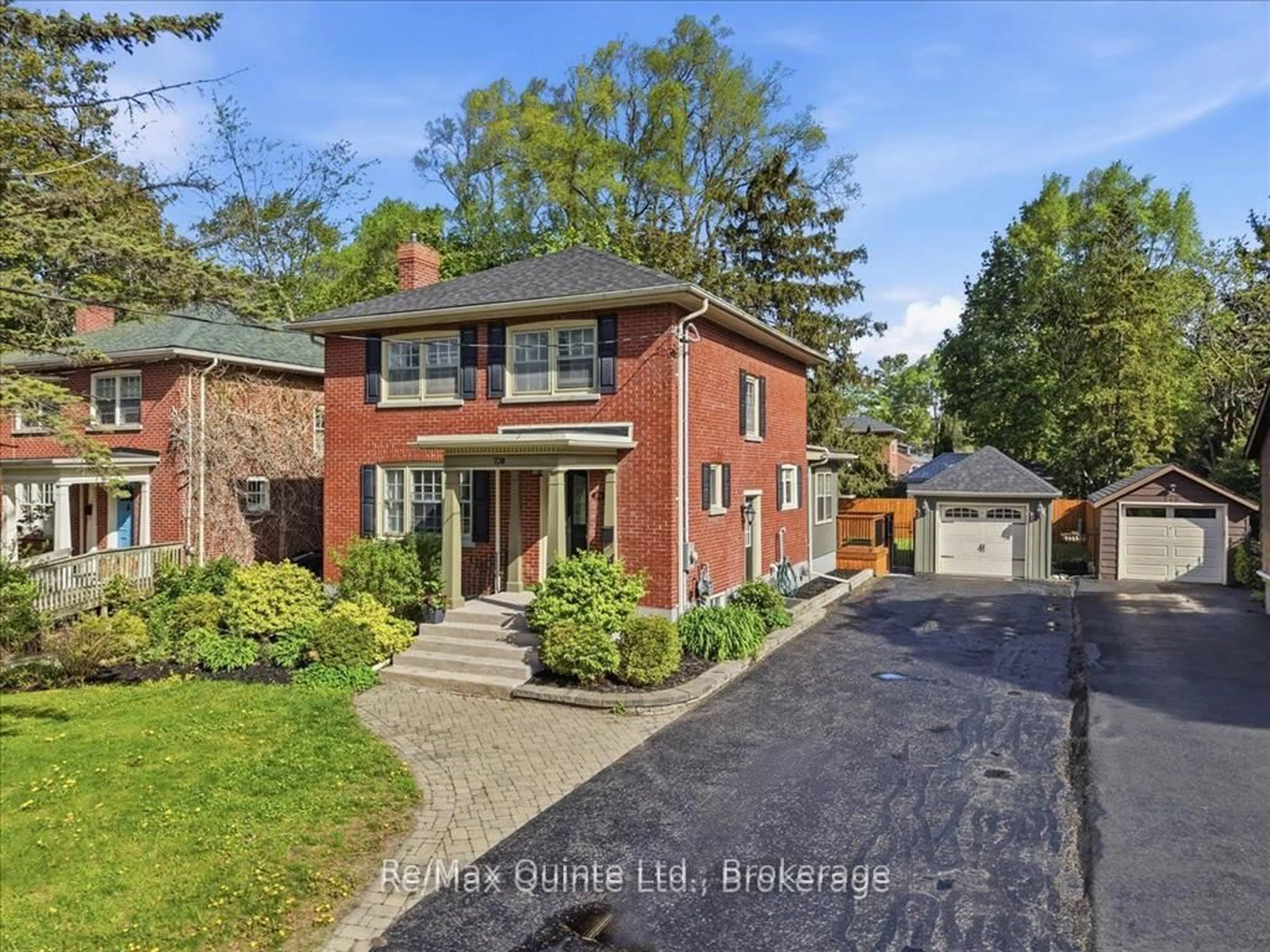 Home with brick exterior material, street for 238 Victoria Ave, Belleville Ontario K8N 2C5