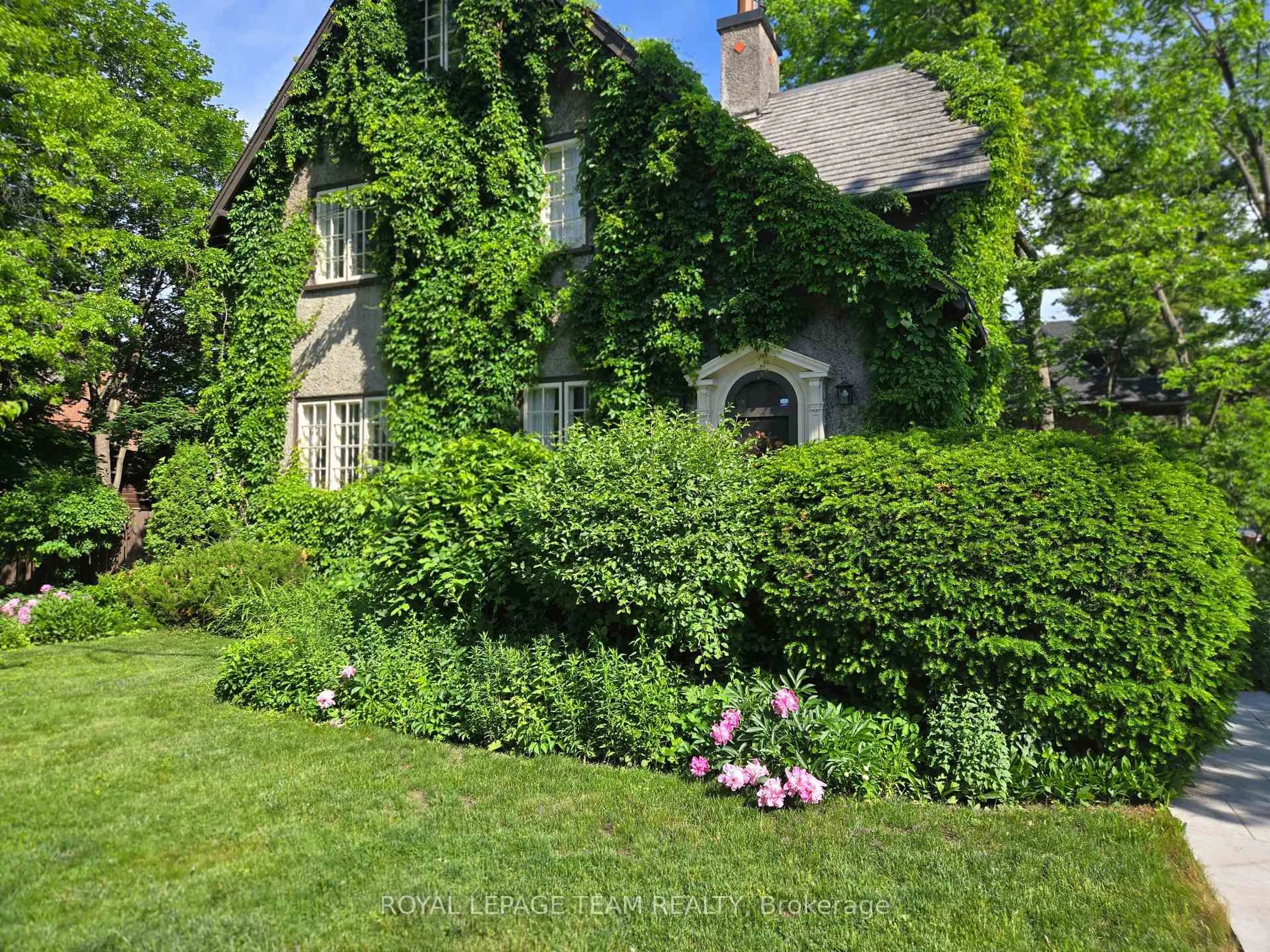 Unknown for 475 Kenwood Ave, Ottawa Ontario K2A 0L1