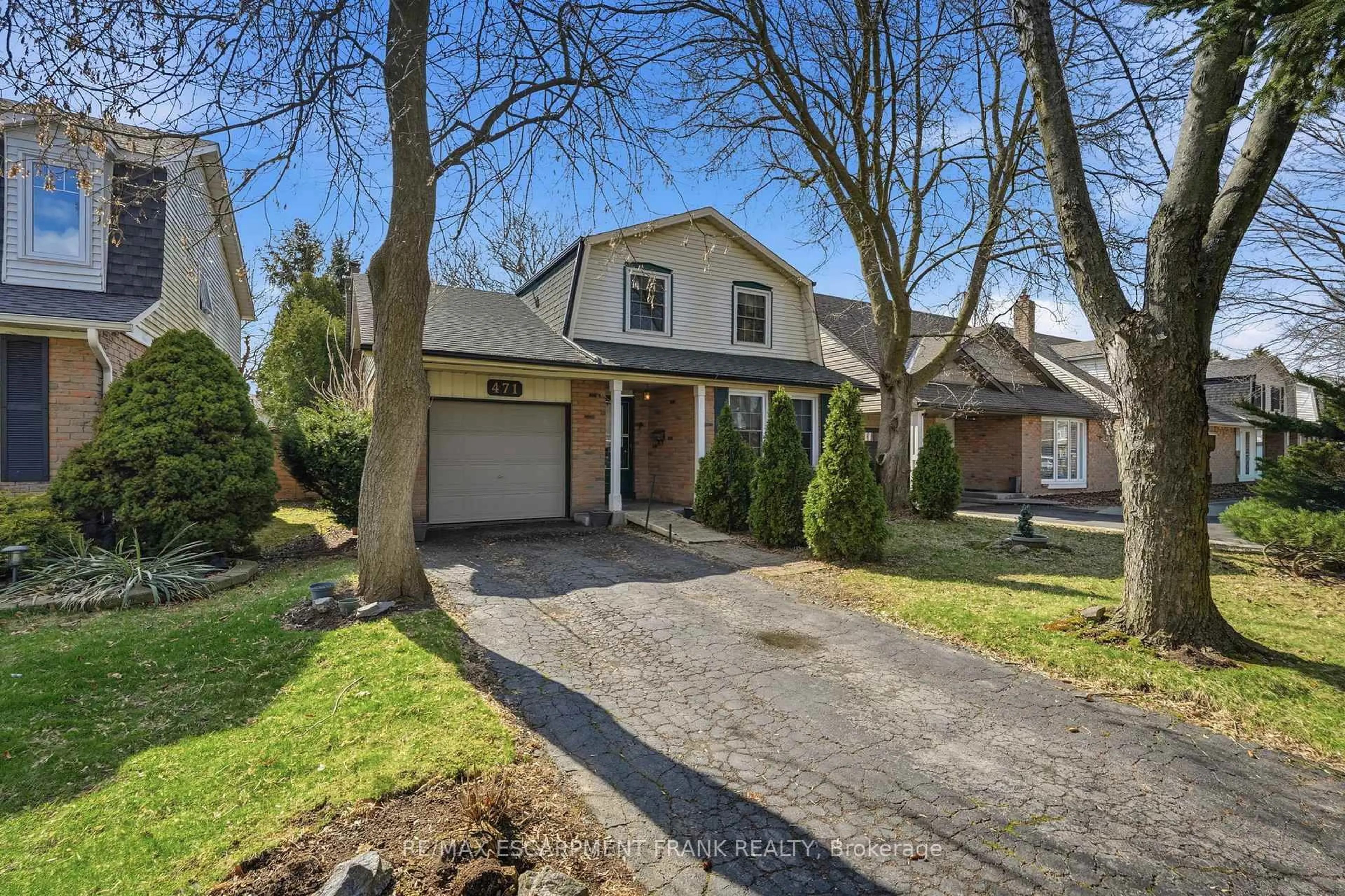 Unknown for 471 KNIGHTSBRIDGE Cres, Hamilton Ontario L9G 3S4