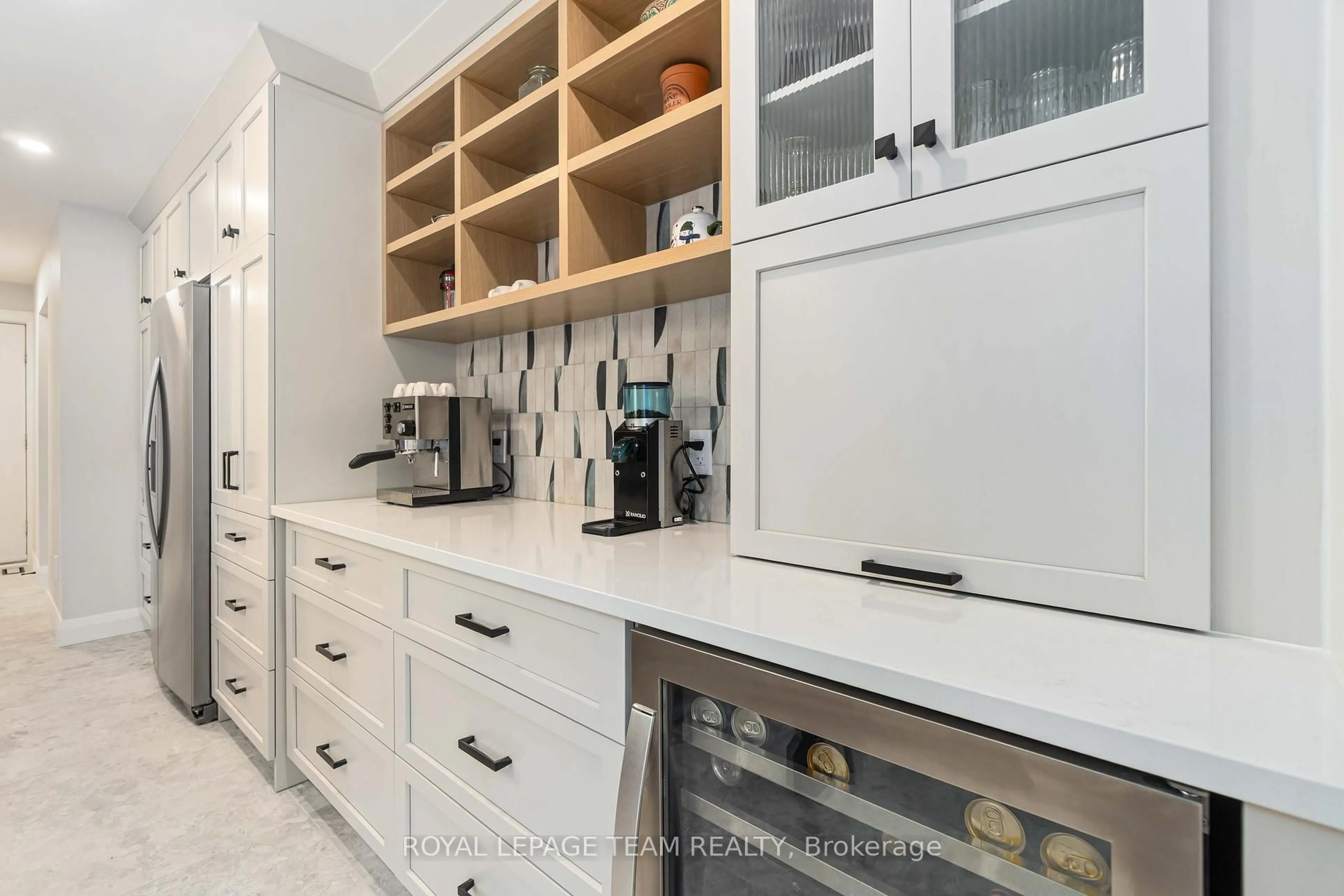 Contemporary kitchen, ceramic/tile floor for 910 Bolton Rd, North Grenville Ontario K0G 1N0