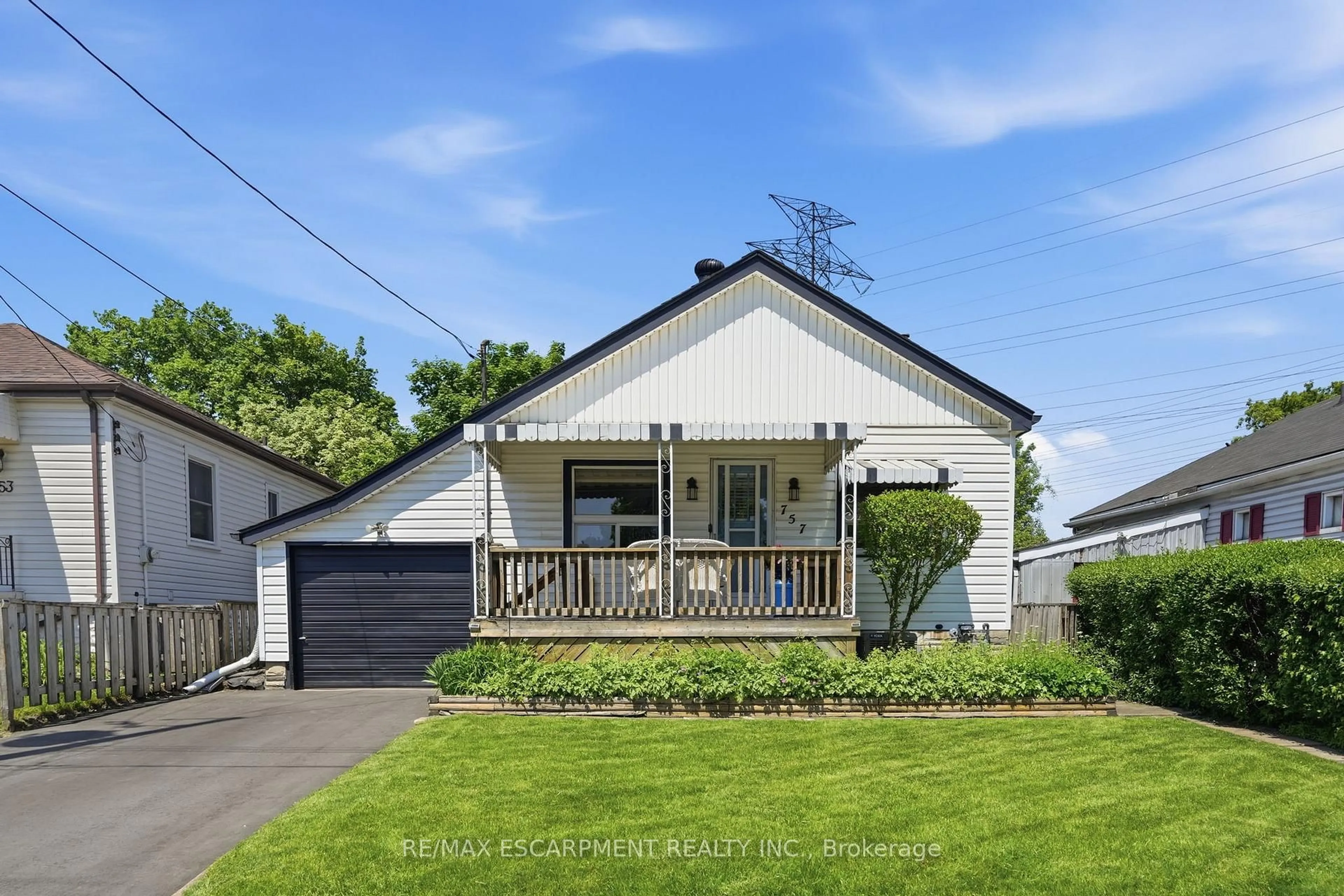 Home with vinyl exterior material, street for 757 Burgess Ave, Hamilton Ontario L8H 6J5