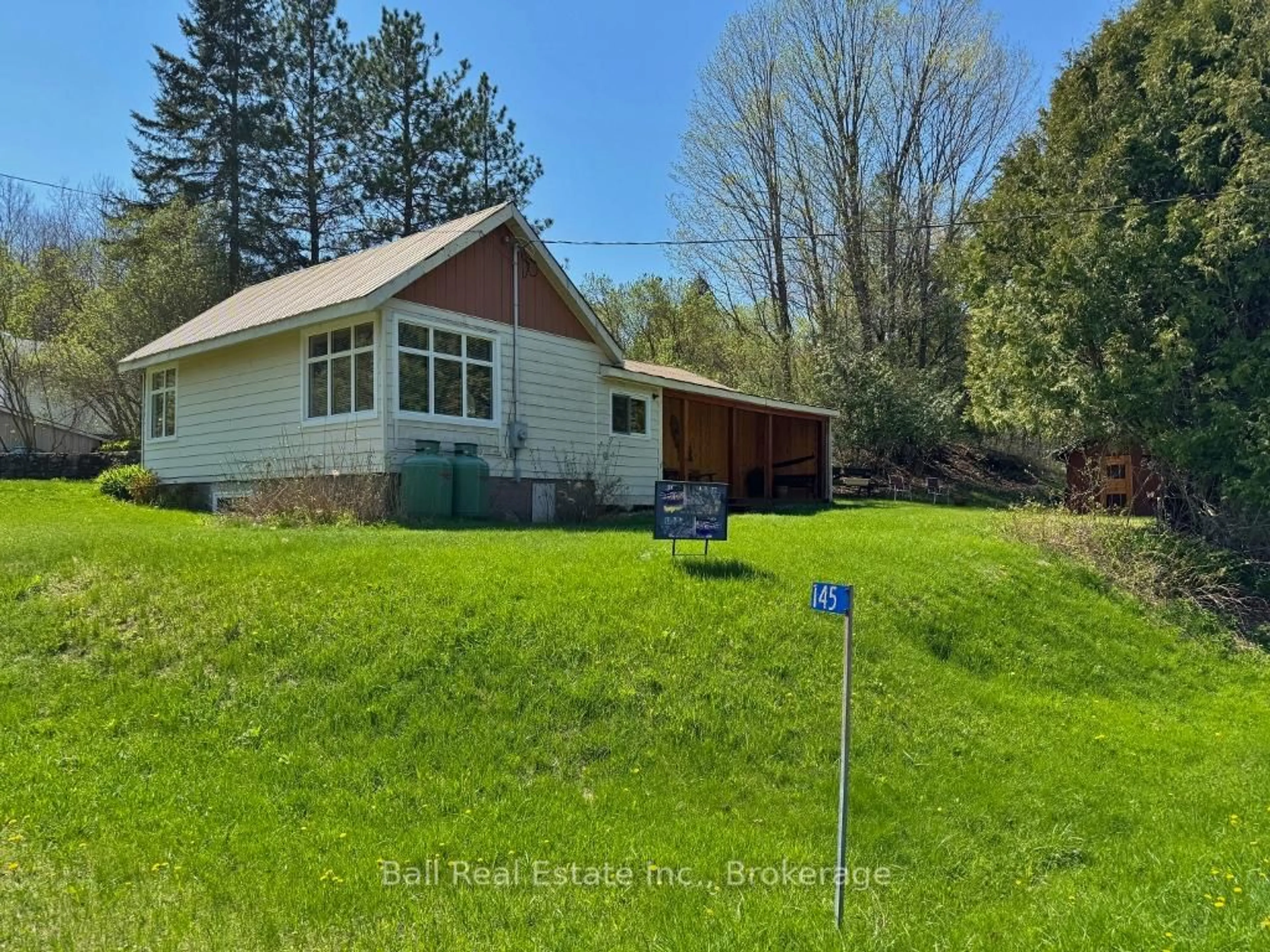 A pic from outside/outdoor area/front of a property/back of a property/a pic from drone, unknown for 145 Old L'Amable Rd, Bancroft Ontario K0L 1C0