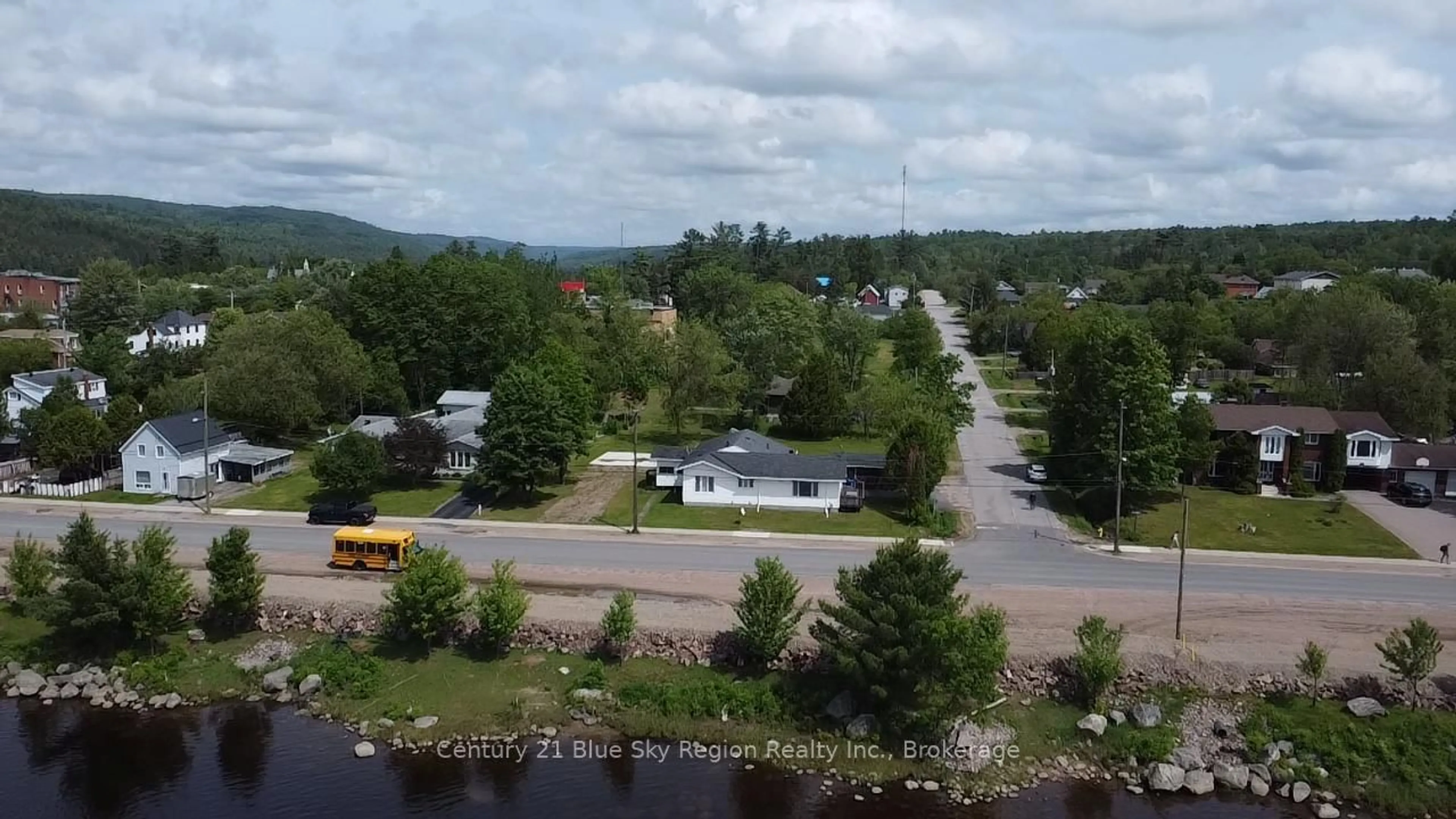 A pic from outside/outdoor area/front of a property/back of a property/a pic from drone, water/lake/river/ocean view for 391 Mattawan St, Mattawa Ontario P0H 1V0