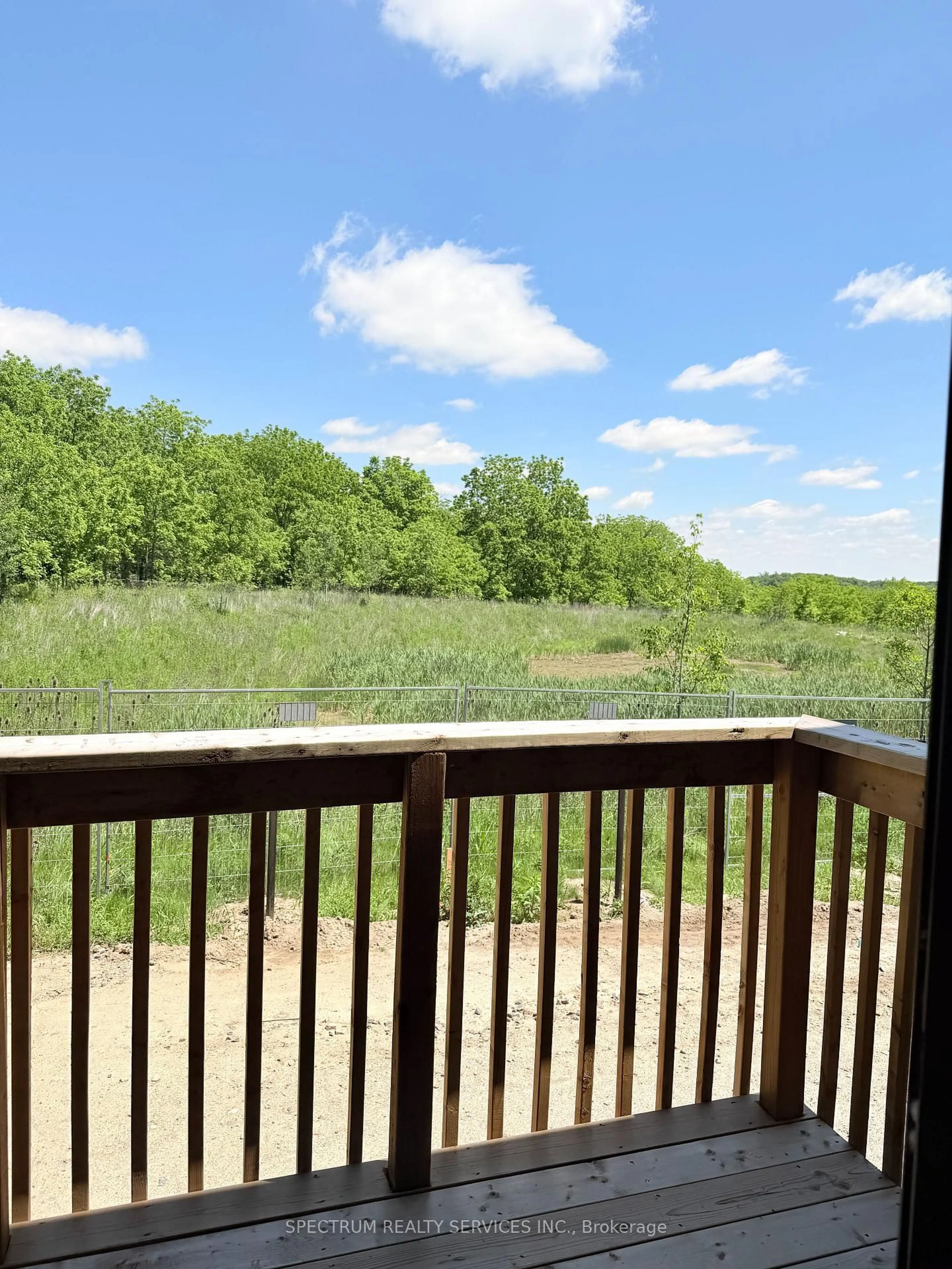 Balcony in the apartment, water/lake/river/ocean view for 660 Colborne St #27, Brantford Ontario N3T 0Y7
