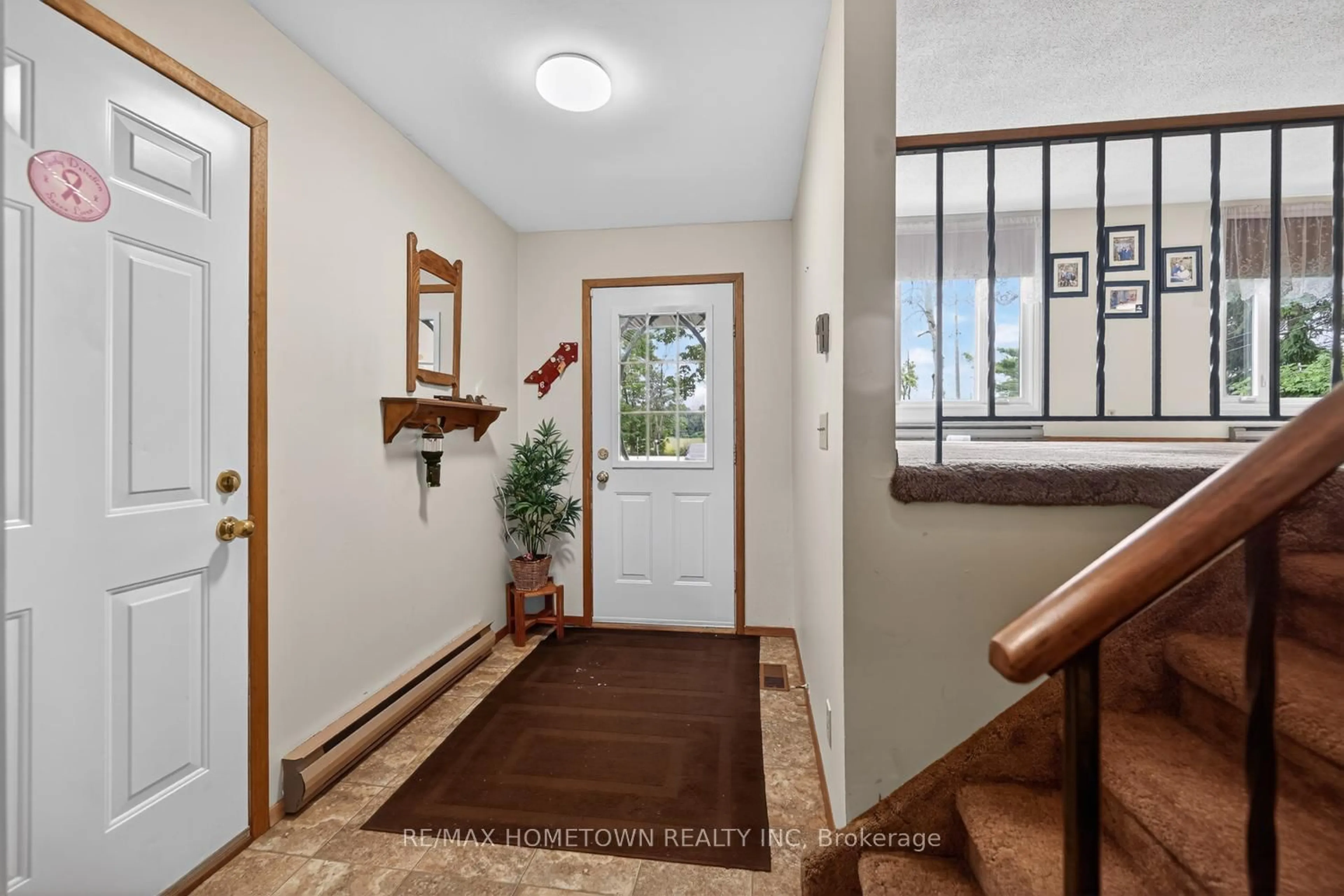 Indoor entryway for 228 8th Line Rd, Athens Ontario K0E 1B0