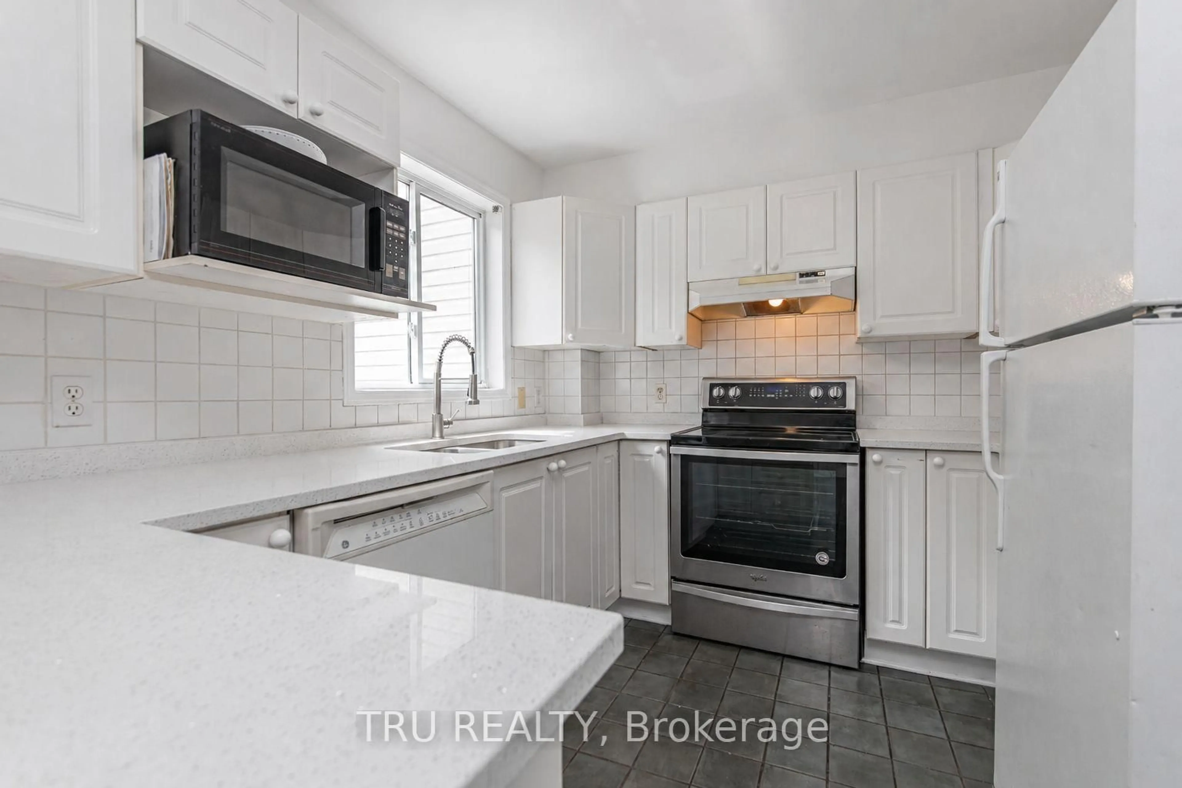 Standard kitchen, unknown for 135 Margrave Ave, Ottawa Ontario K1T 3X8