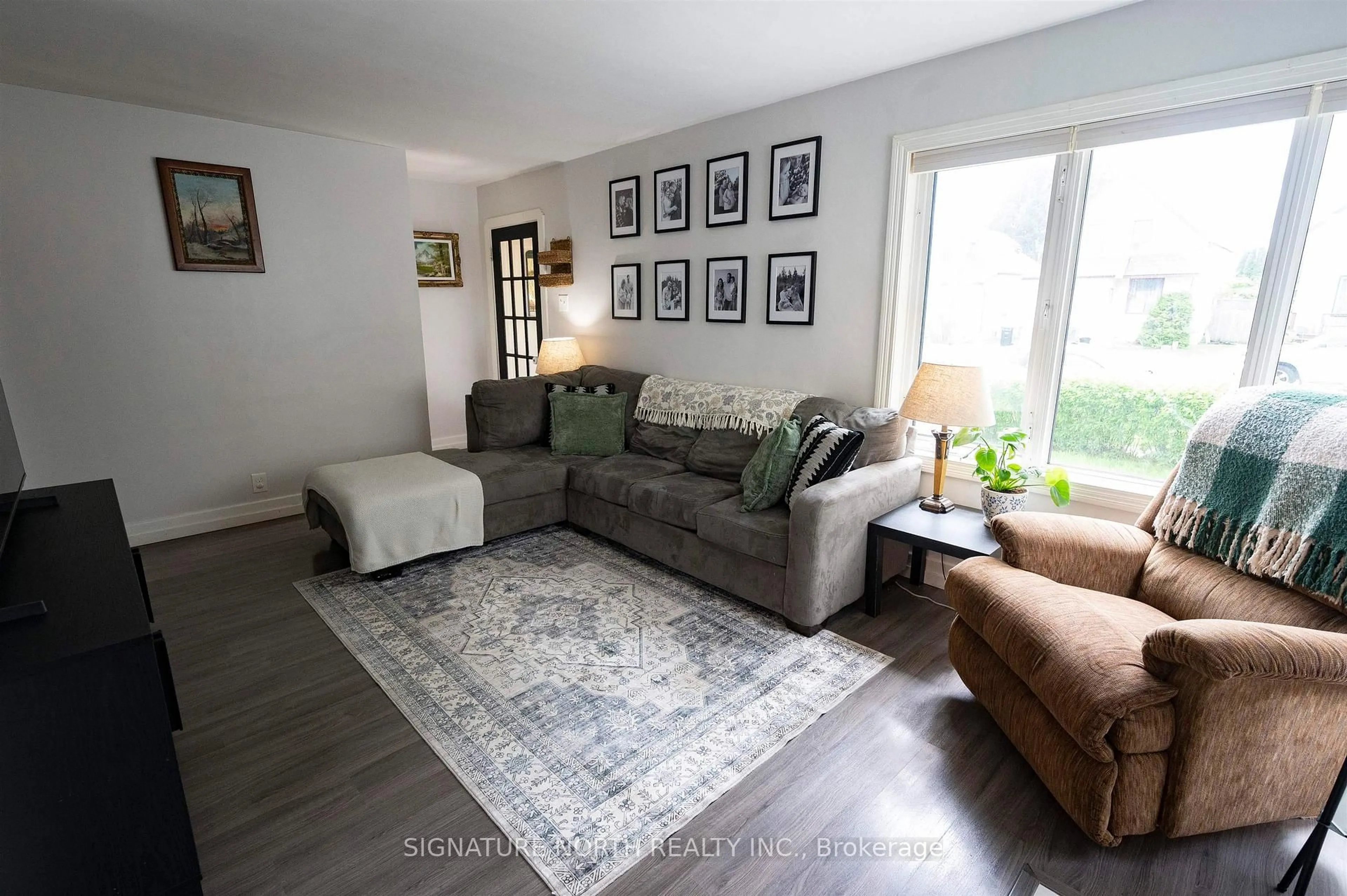 Living room with furniture, unknown for 367 Empire Avenue East, Thunder Bay Ontario P7E 4S2