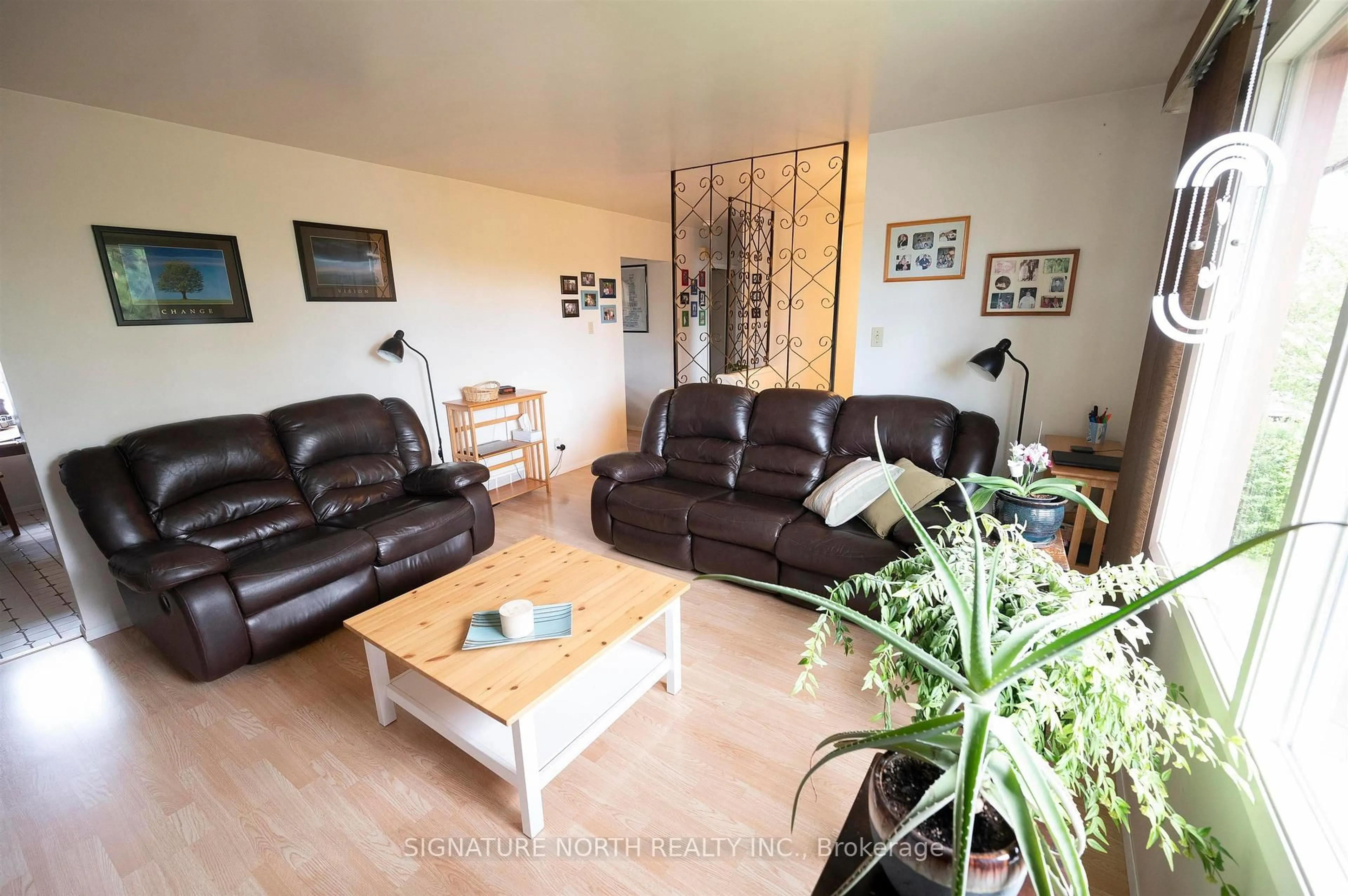 Living room with furniture, unknown for 936 Huron Avenue, Thunder Bay Ontario P7A 6L3