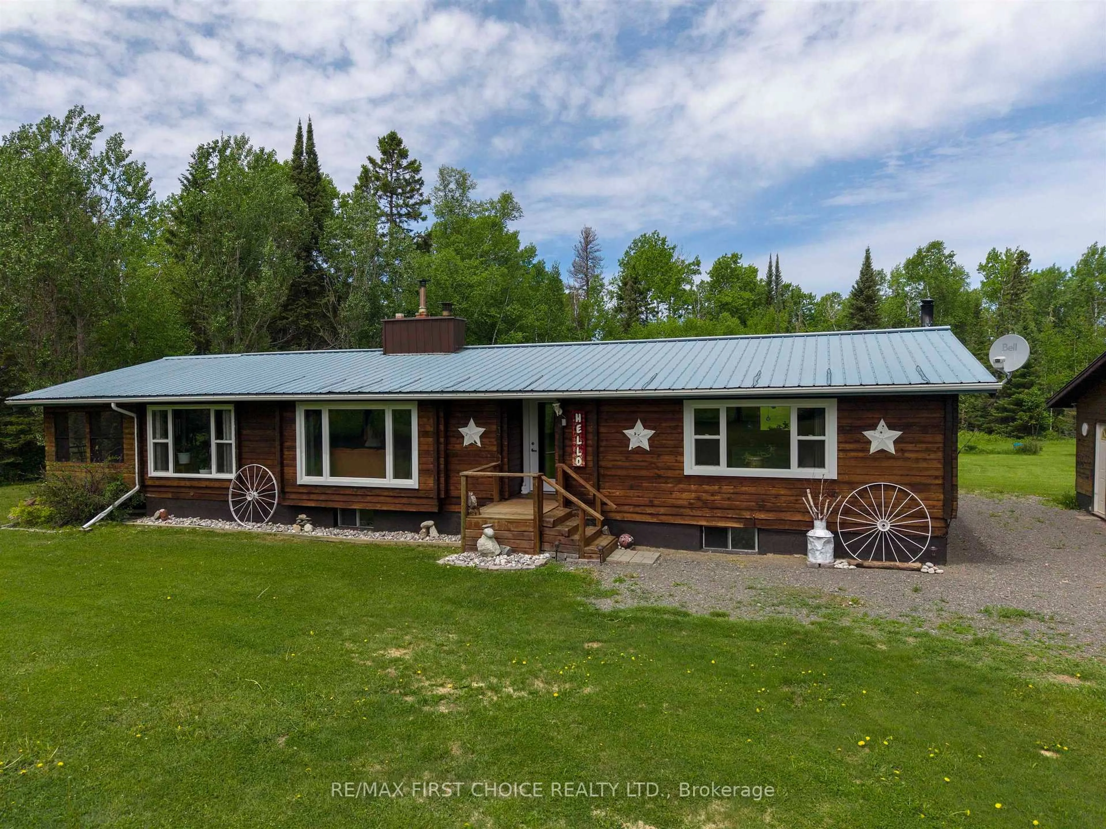 A pic from outside/outdoor area/front of a property/back of a property/a pic from drone, unknown for 61 Oliver Creek Rd, Neebing Ontario P7L 0C3