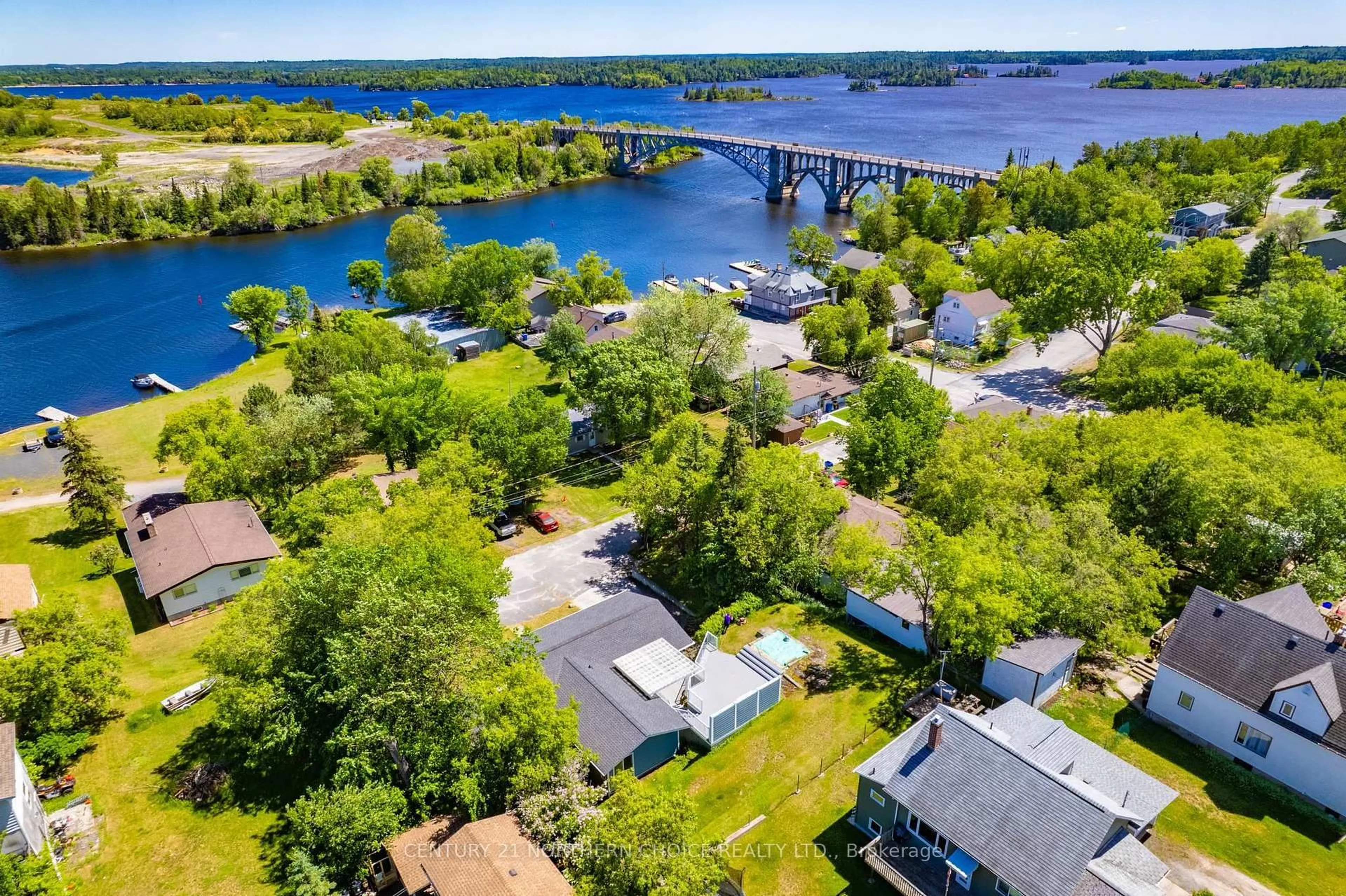 A pic from outside/outdoor area/front of a property/back of a property/a pic from drone, water/lake/river/ocean view for 316 Belle Avenue, Kenora Ontario P0X 1C0