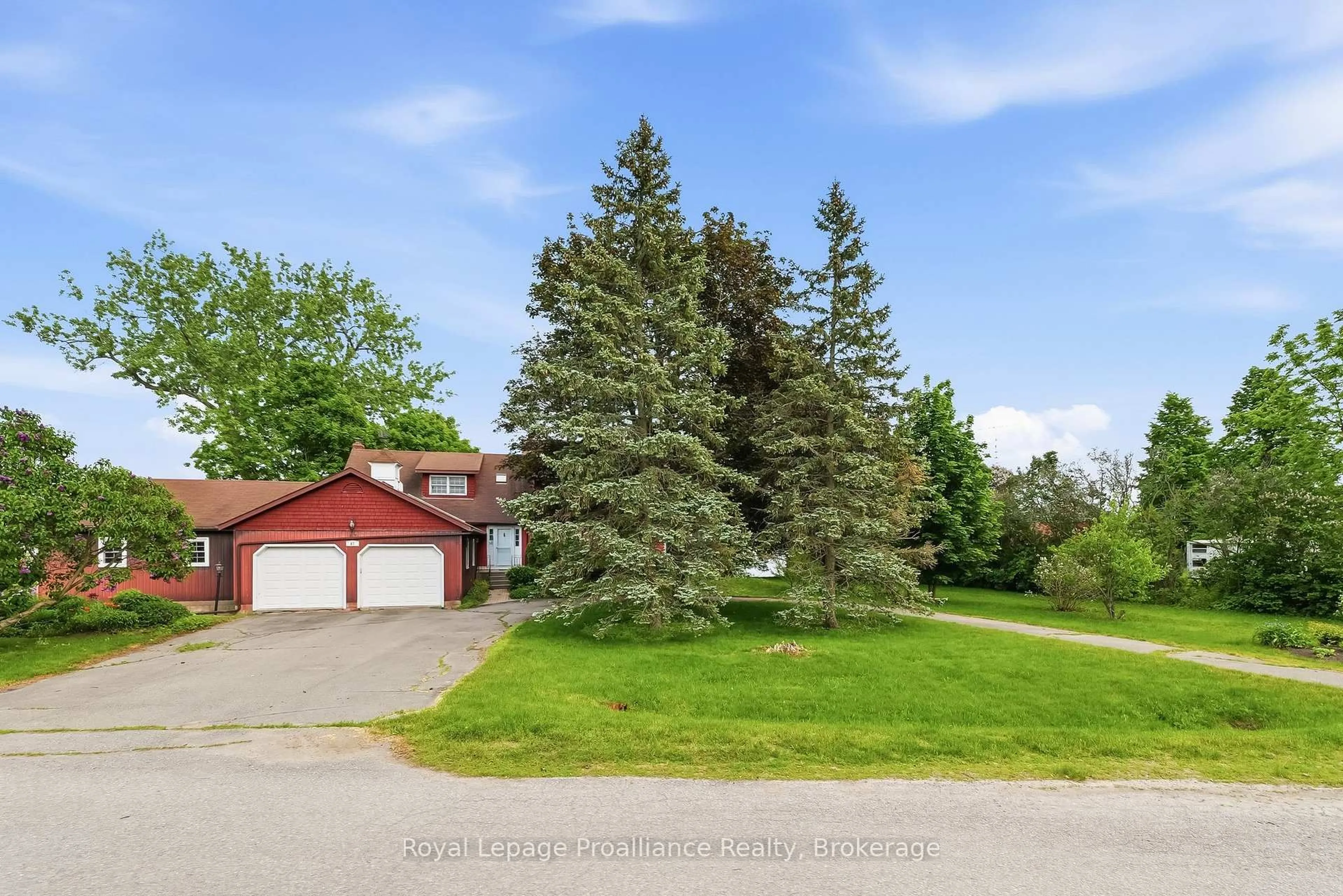 A pic from outside/outdoor area/front of a property/back of a property/a pic from drone, unknown for 67 Price St, Brighton Ontario K0K 1H0