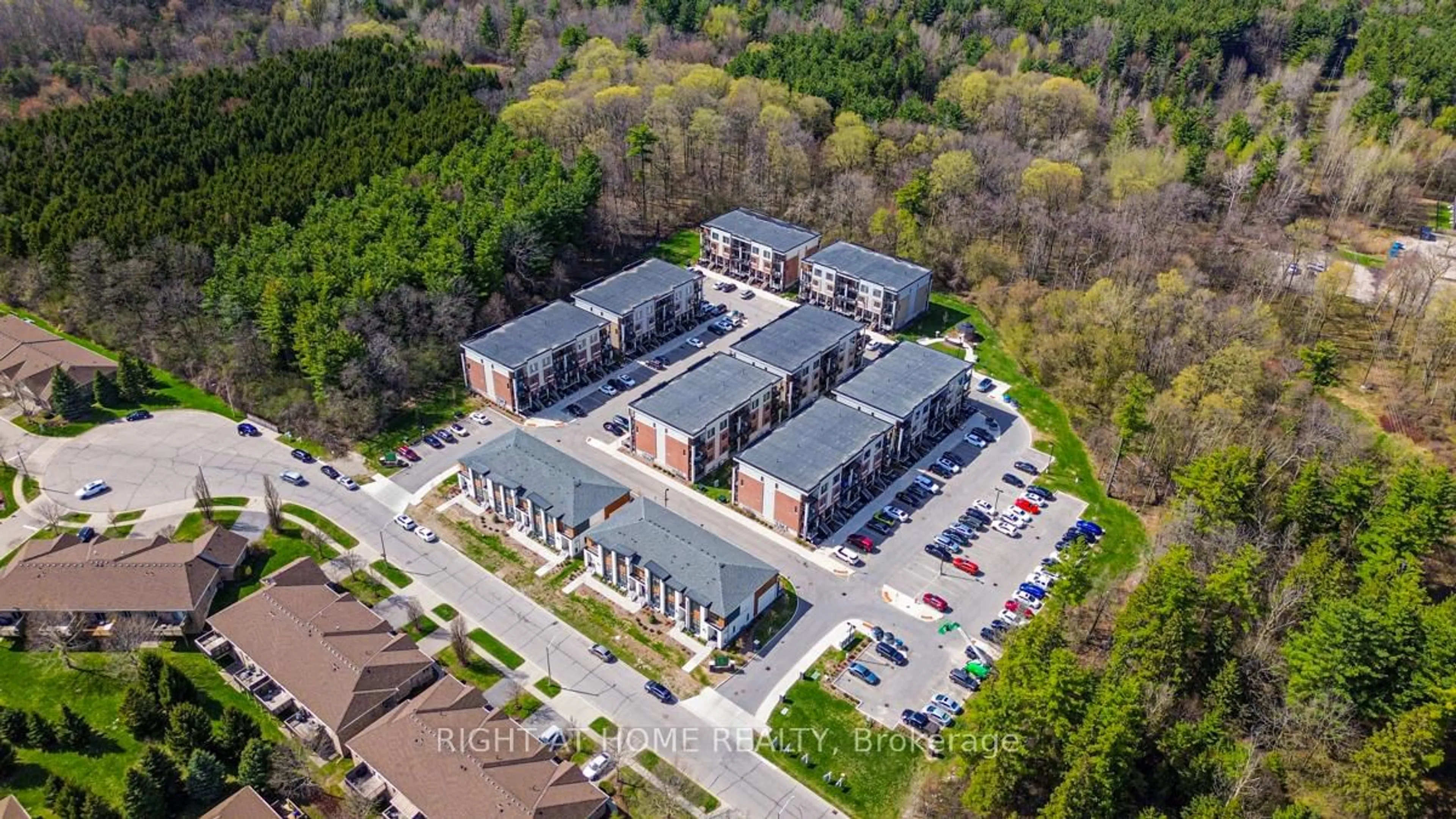 A pic from outside/outdoor area/front of a property/back of a property/a pic from drone, street for 25 ISHERWOOD  Ave #B/26, Cambridge Ontario N1R 0E2