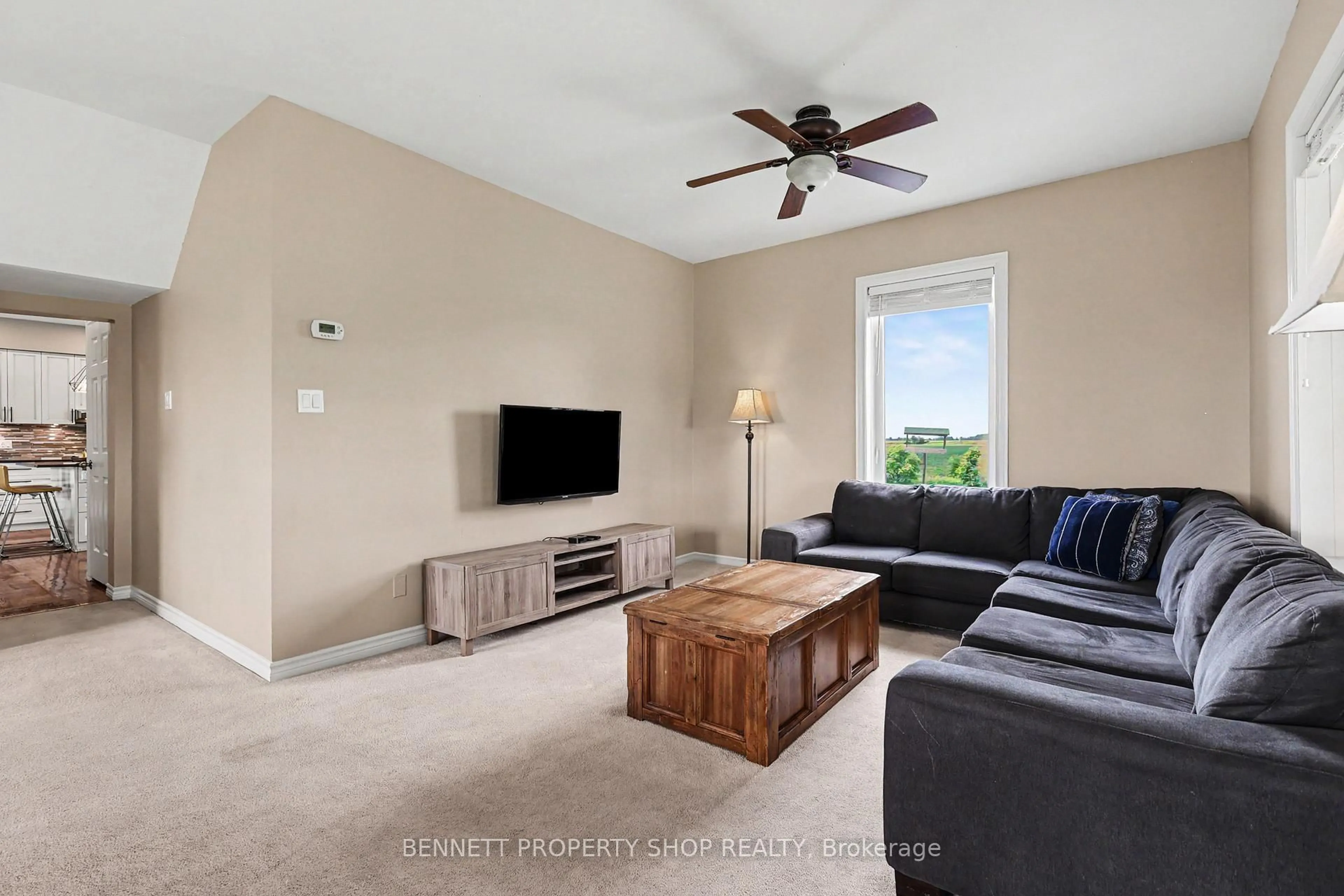 Living room with furniture, unknown for 5026 Rushmore Rd, Richmond Ontario K0A 2Z0